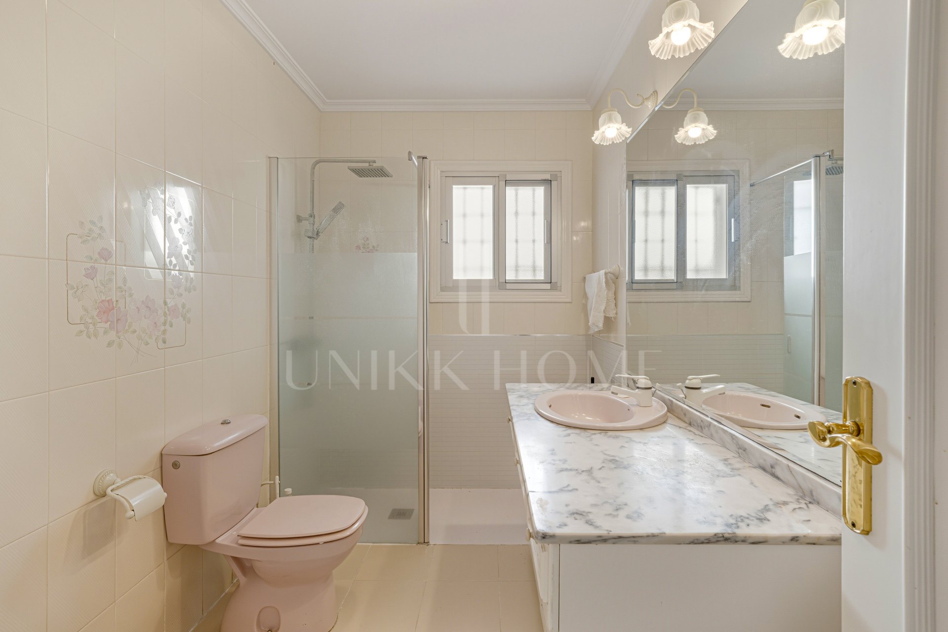 Excellent Reform Opportunity - Beautiful south facing, three bedroom Villa located in Riviera del Sol, Mijas Costa