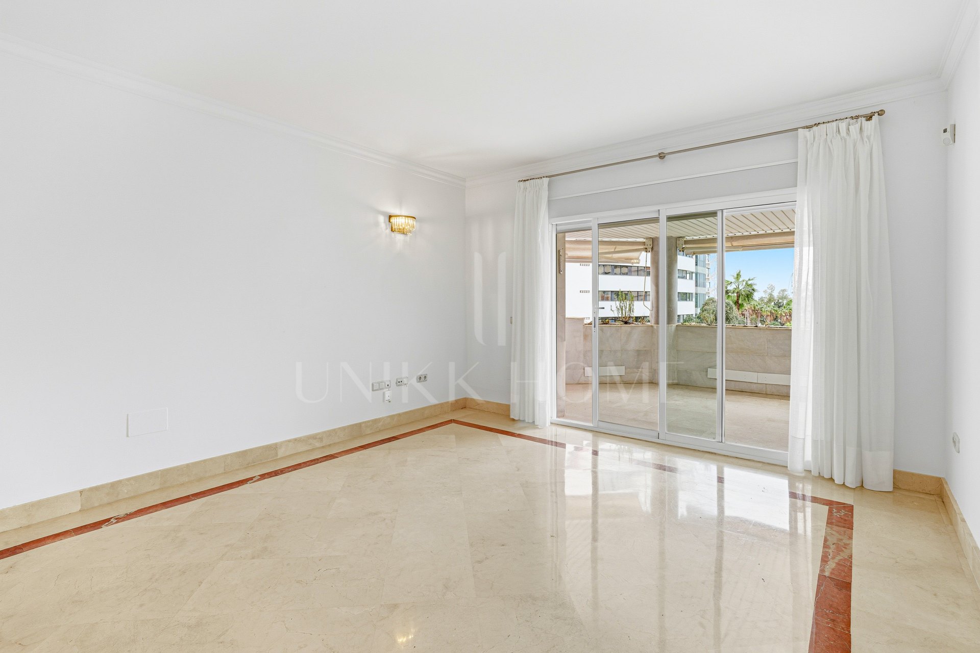 Elegant two-bedroom, beachfront apartment, located in the prestigious Jardin del Mediterráneo, Golden Mile Marbella