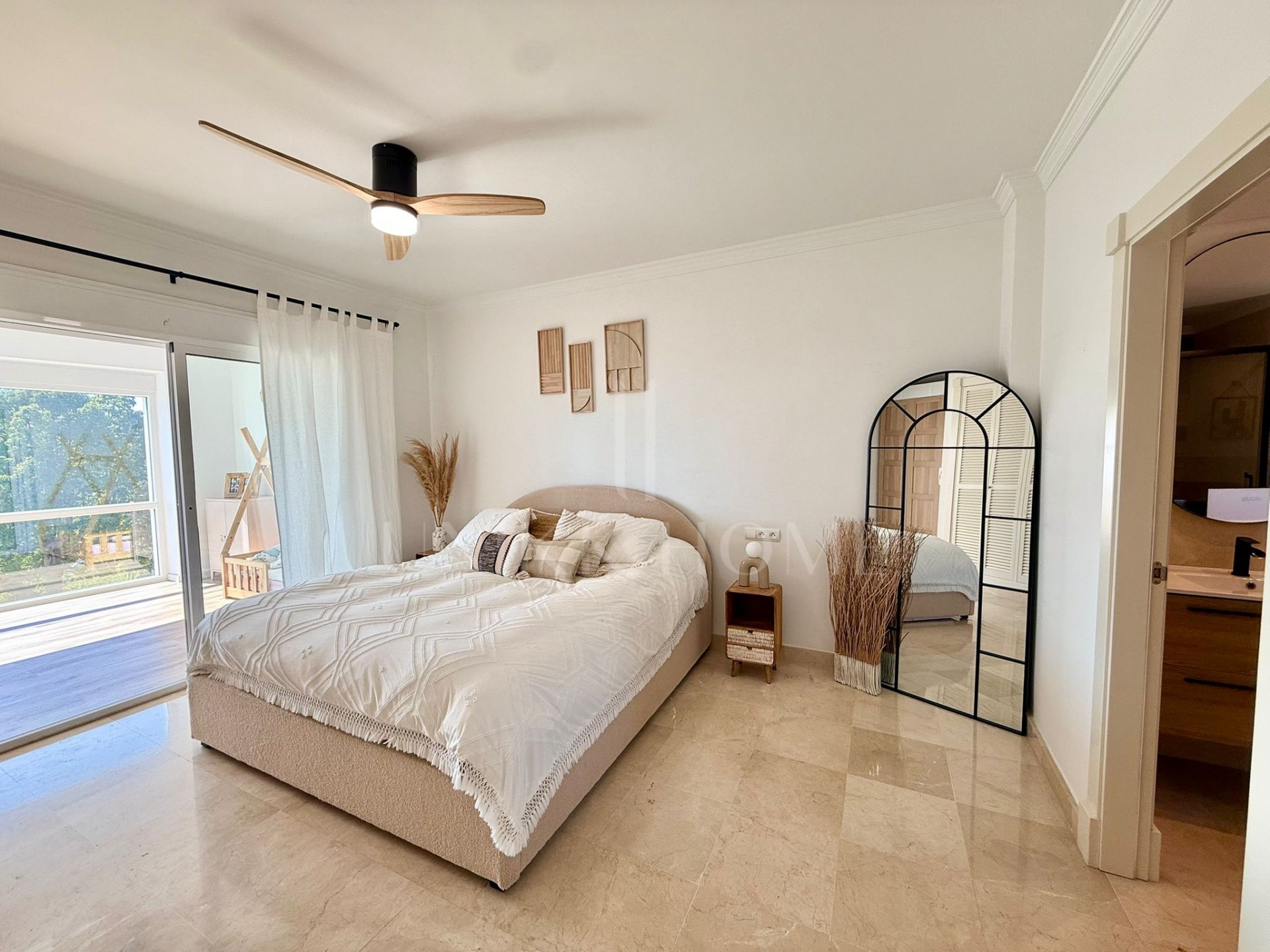 Beautifully renovated, south west facing three bedroom Villa located in Riviera del Sol, Mijas Costa with sea views