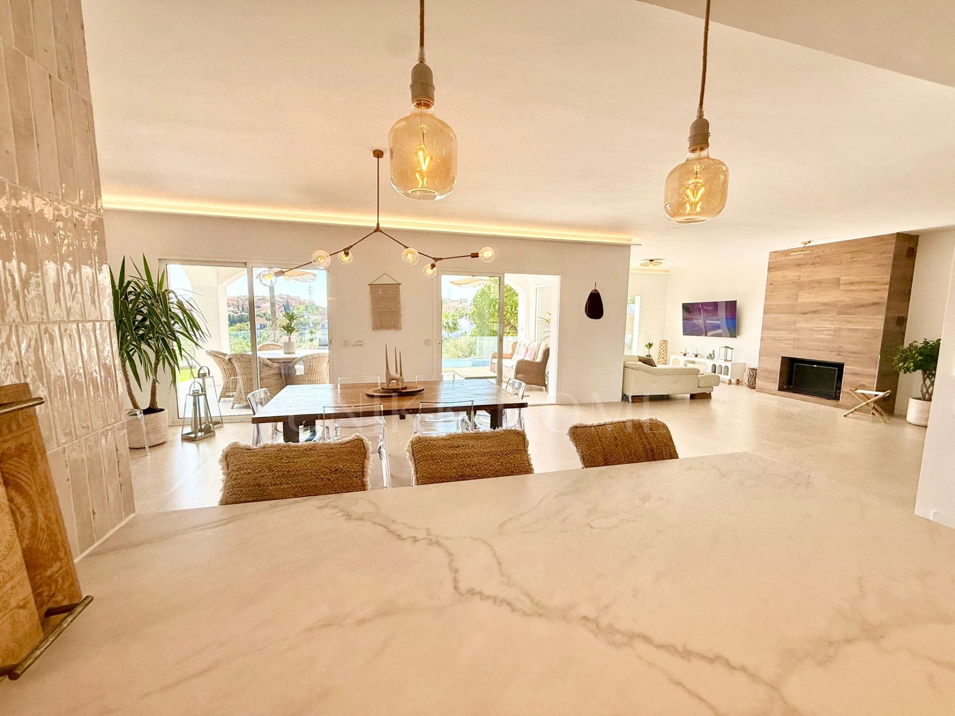 Beautifully renovated, south west facing three bedroom Villa located in Riviera del Sol, Mijas Costa with sea views