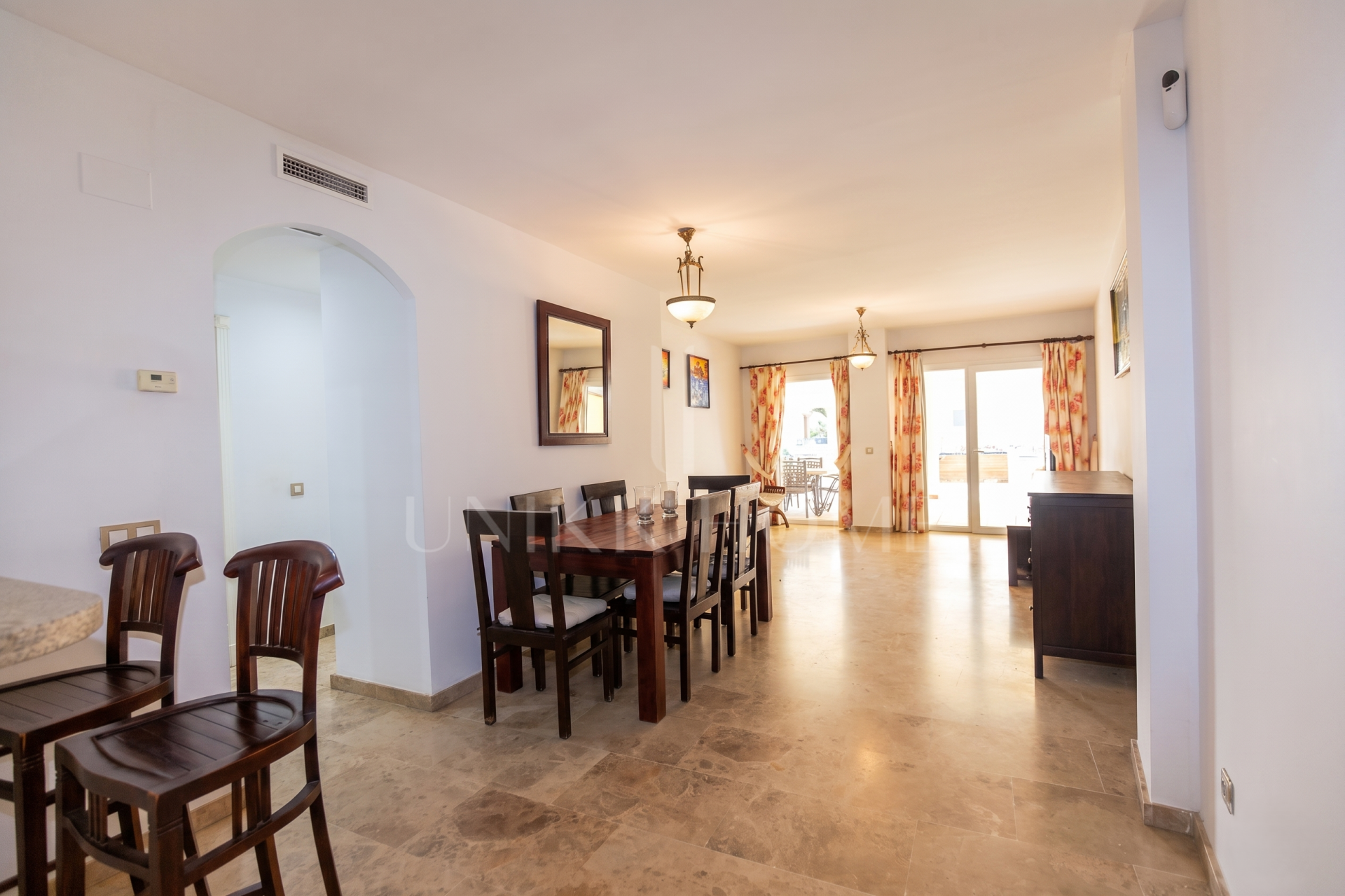 Oportunidades de reforma - Gran apartamento de dos dormitorios, planta baja en Riviera del Sol, Mijas