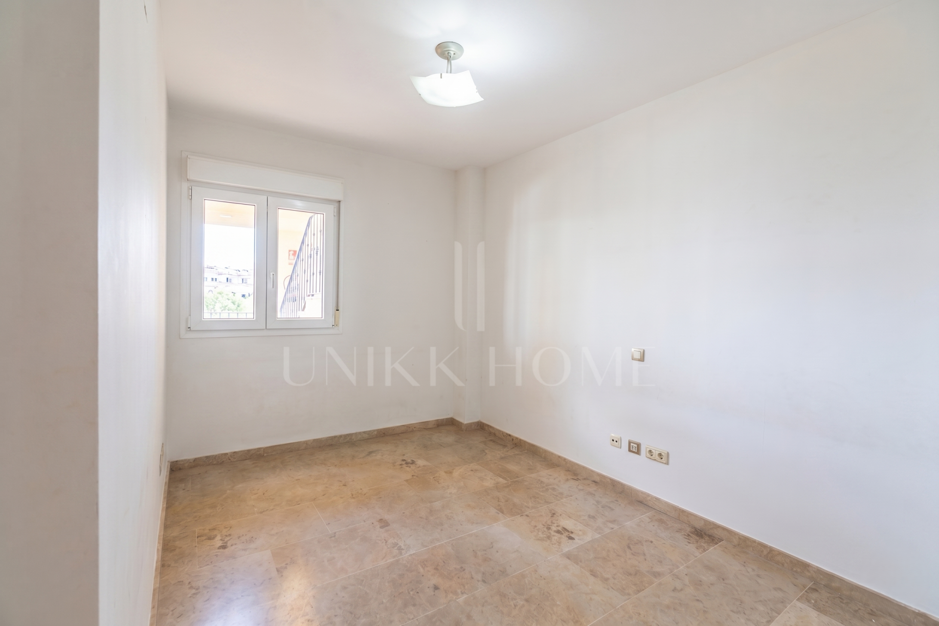 Oportunidades de reforma - Gran apartamento de dos dormitorios, planta baja en Riviera del Sol, Mijas