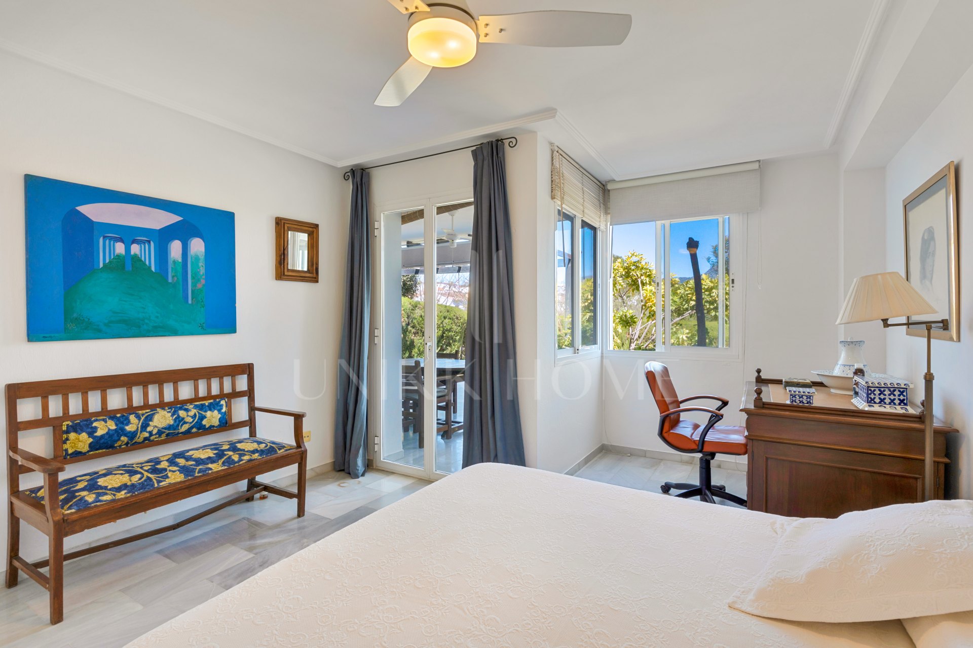 Spacious three-bedroom ground floor apartment situated in the gated community of Las Jacarandas, Bel Air