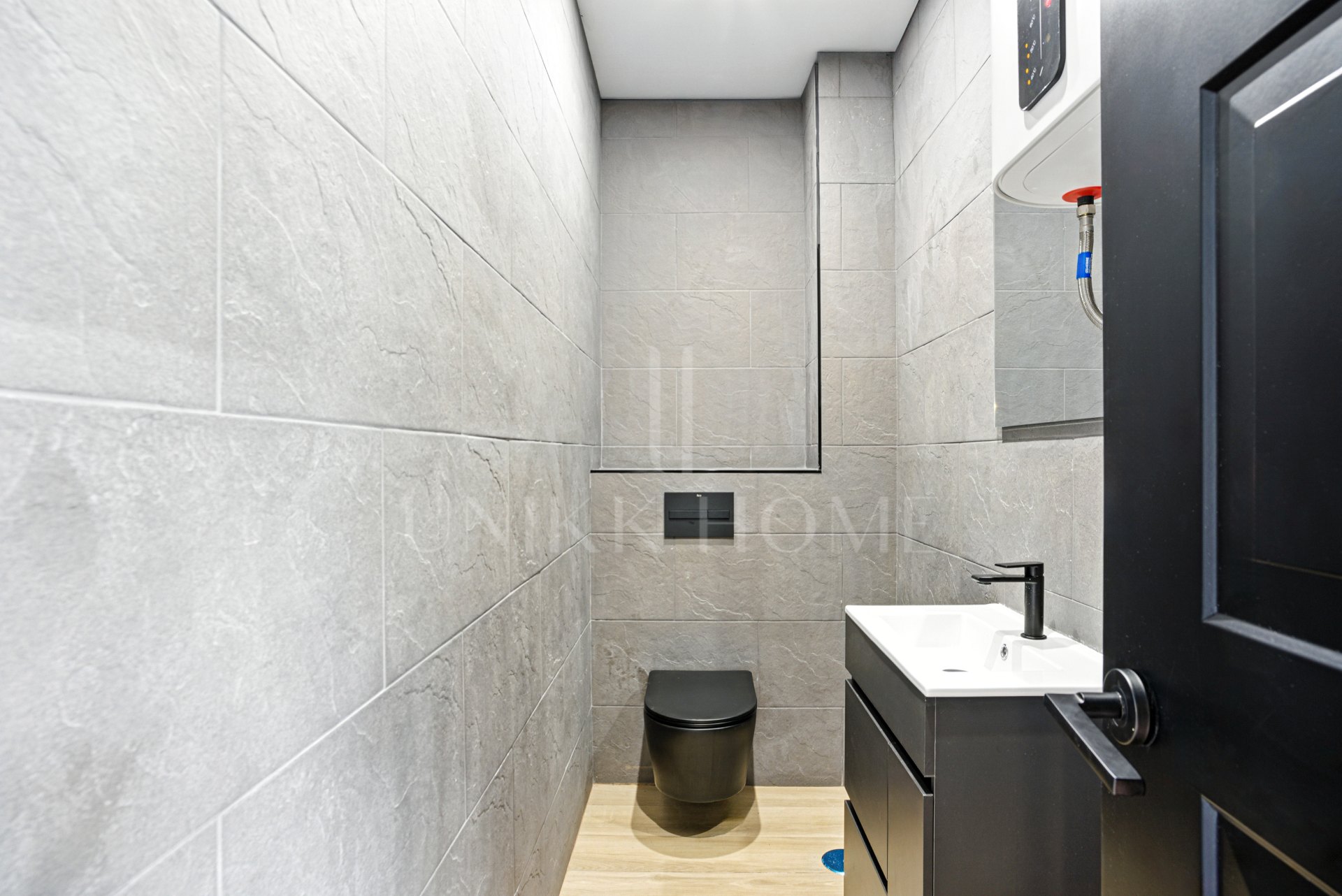 Recientemente reformado, impresionante villa de seis dormitorios en Mijas, con piscina privada