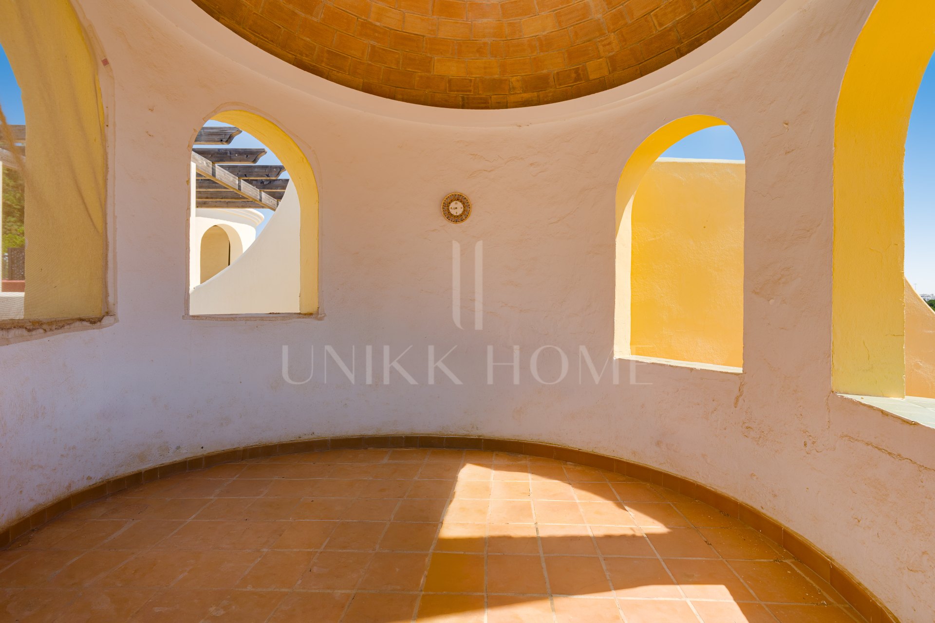 Charming three-bedroom townhouse located in Calahonda, Mijas Costa with sea views