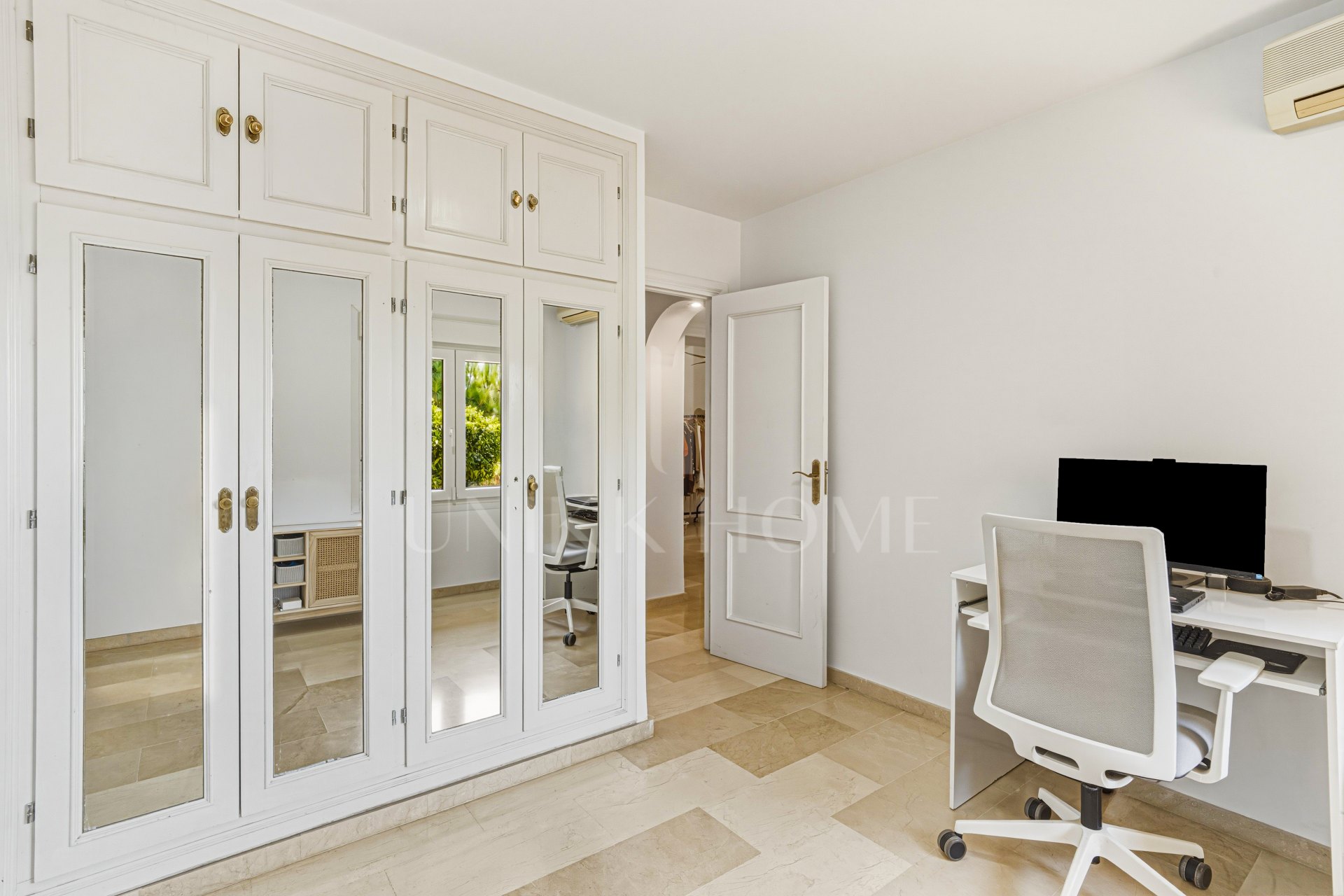 Charming three-bedroom townhouse located in Calahonda, Mijas Costa with sea views