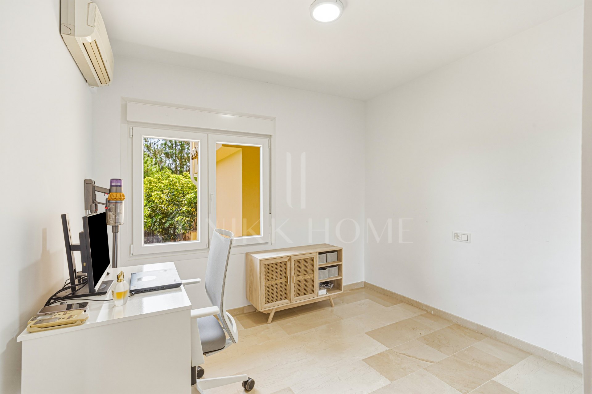 Charming three-bedroom townhouse located in Calahonda, Mijas Costa with sea views