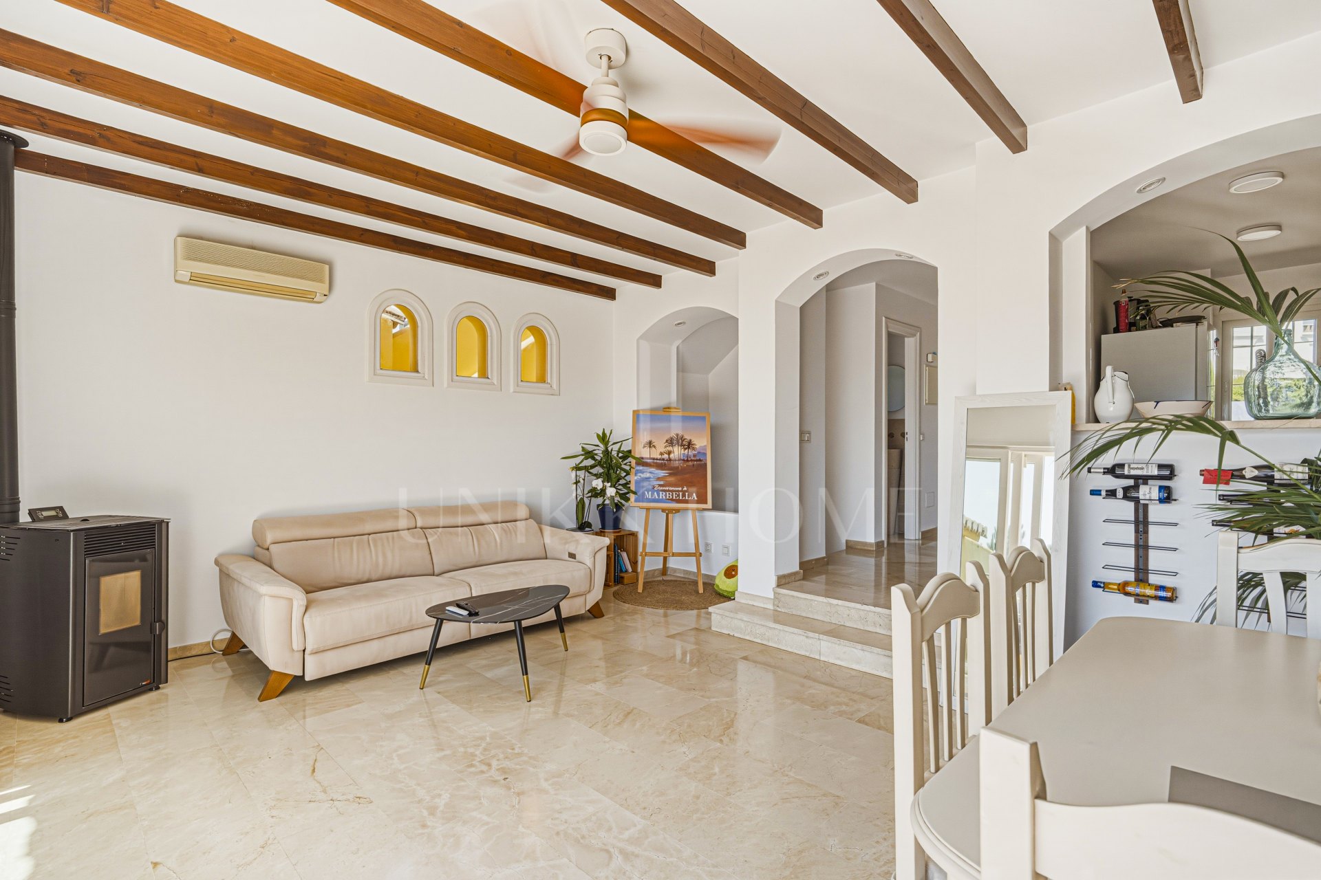 Charming three-bedroom townhouse located in Calahonda, Mijas Costa with sea views
