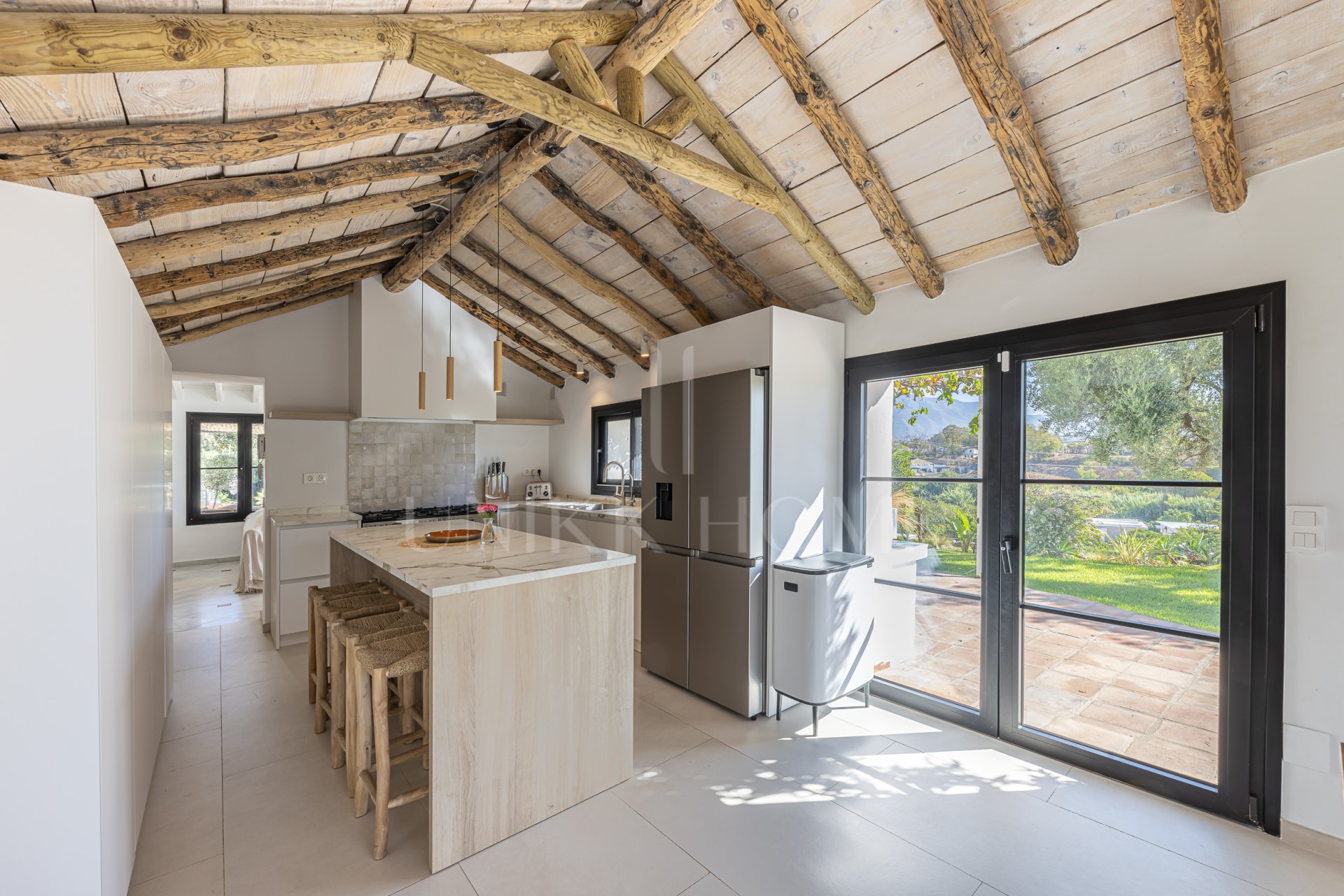 Hermosa villa de campo de tres dormitorios, situada en Guadalmina Alta, Marbella