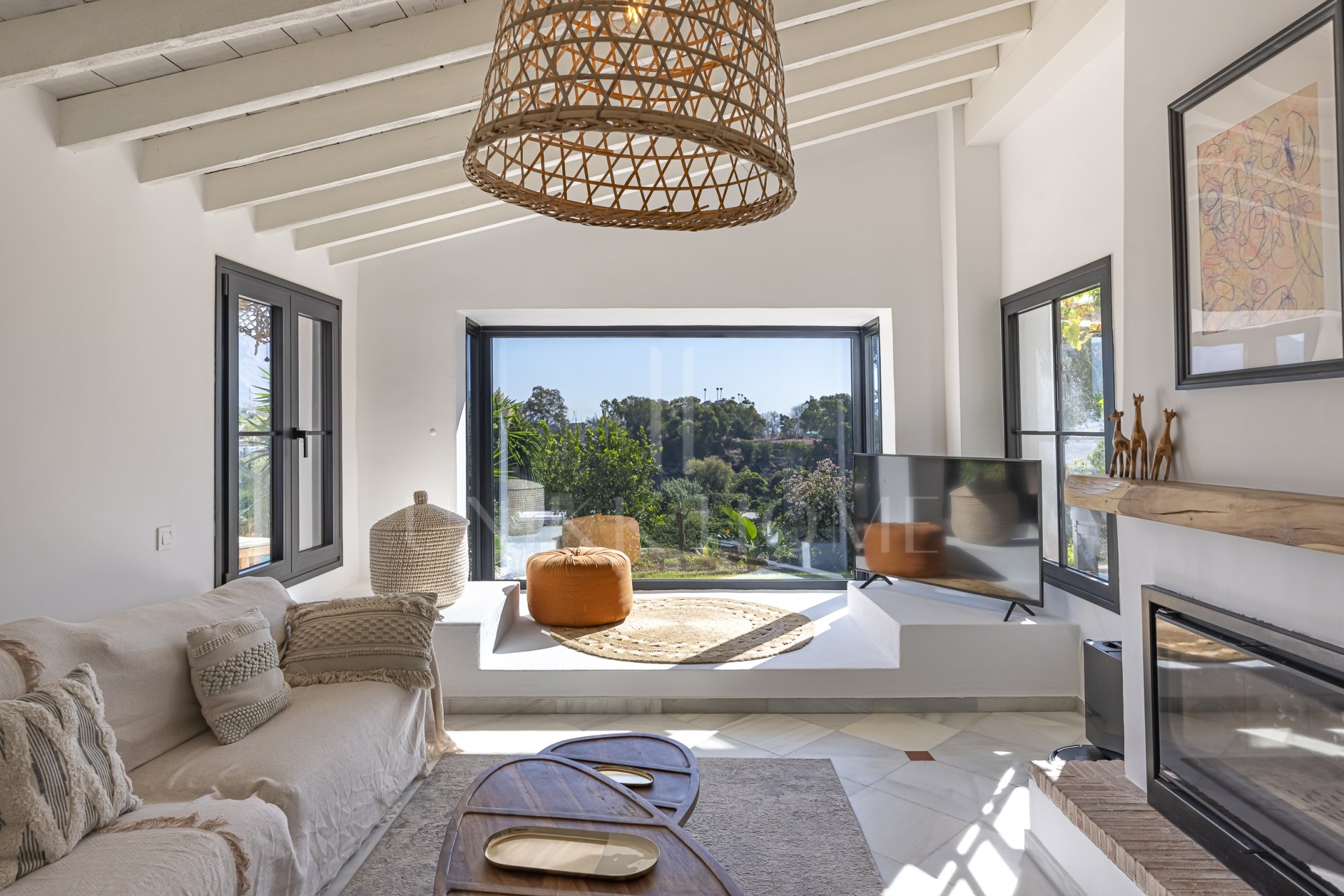 Hermosa villa de campo de tres dormitorios, situada en Guadalmina Alta, Marbella