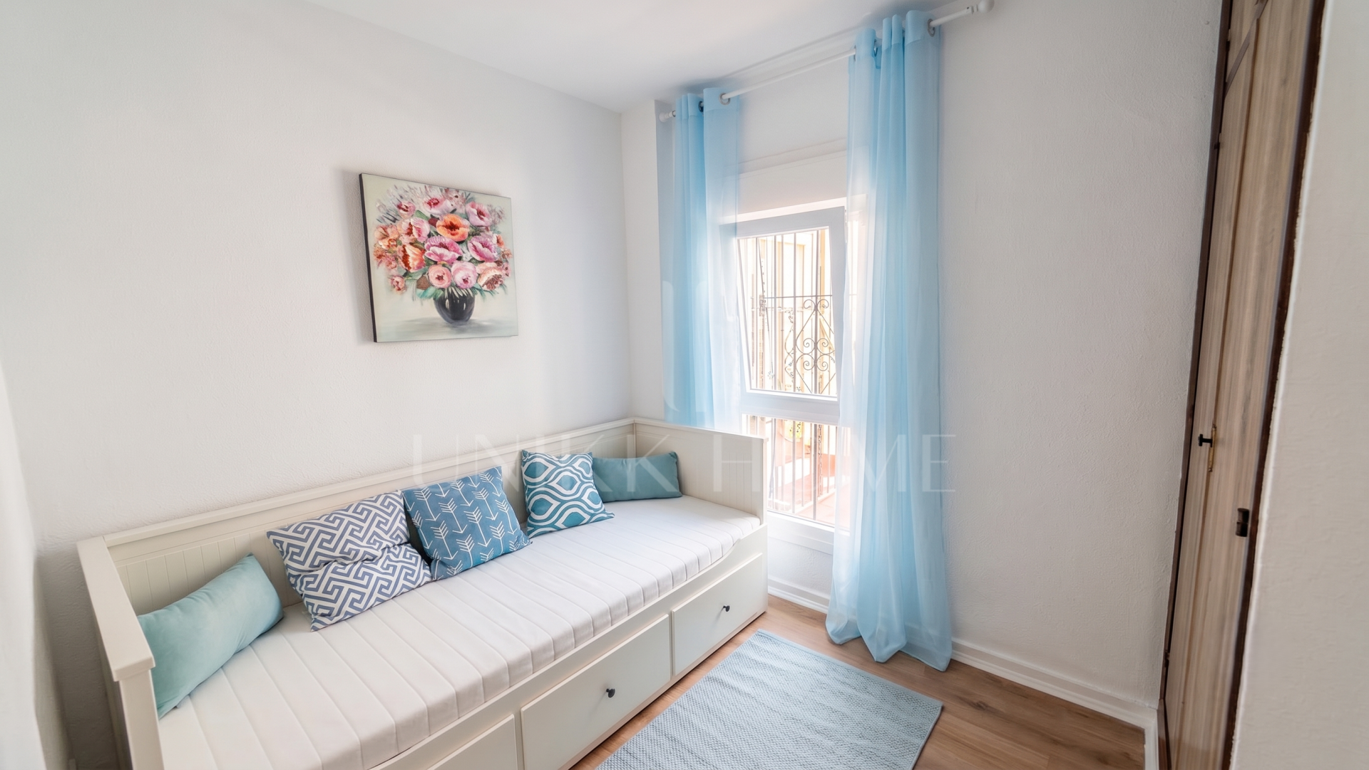 Beautifully reformed, south east facing three bedroom penthouse located in the sought-after gated community Parque Elviria, Marbella