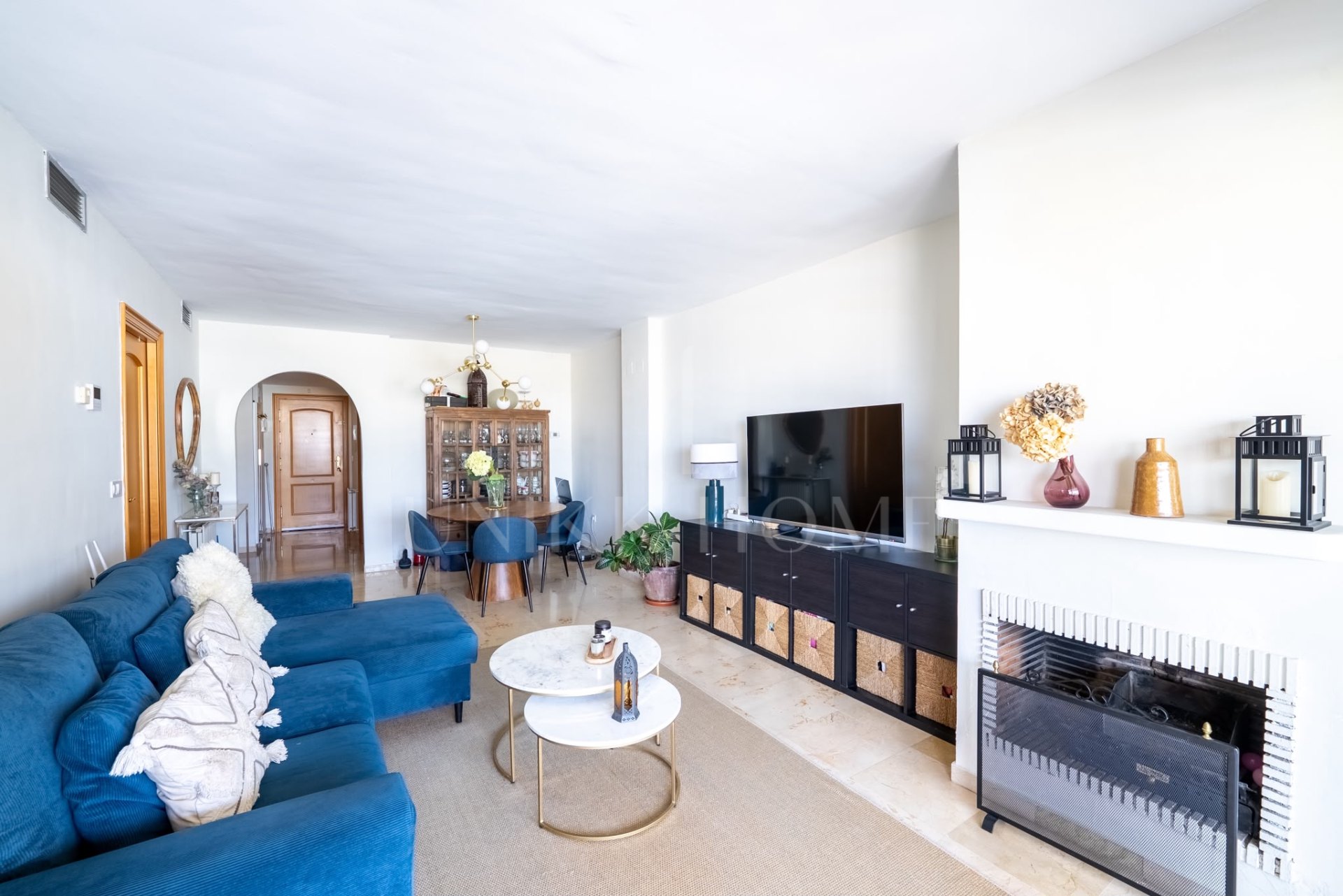 Luminoso y espacioso apartamento de dos dormitorios situado en la comunidad de Campos de Guadalmina, Guadalmina Alta.