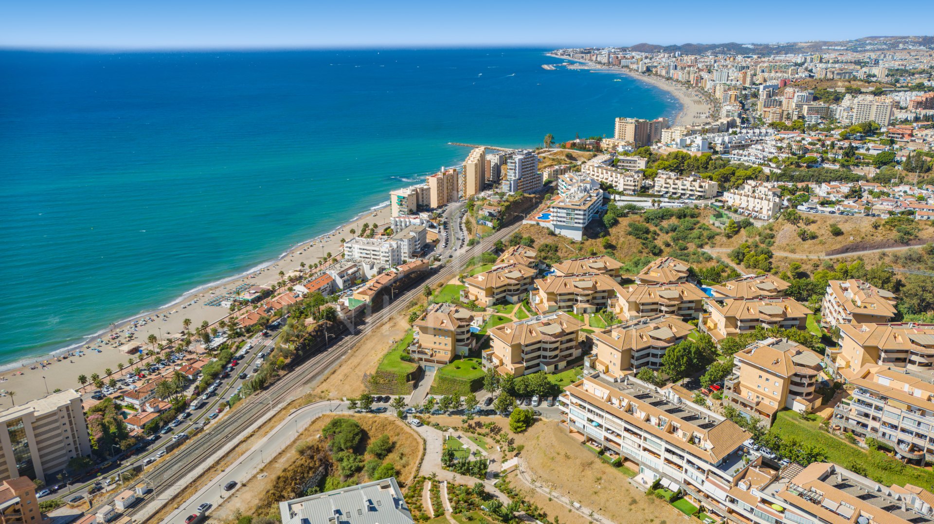 Stunning two bedroom, south facing duplex penthouse in the exclusive Med Two, El Higuerón residential complex - Fuengirola