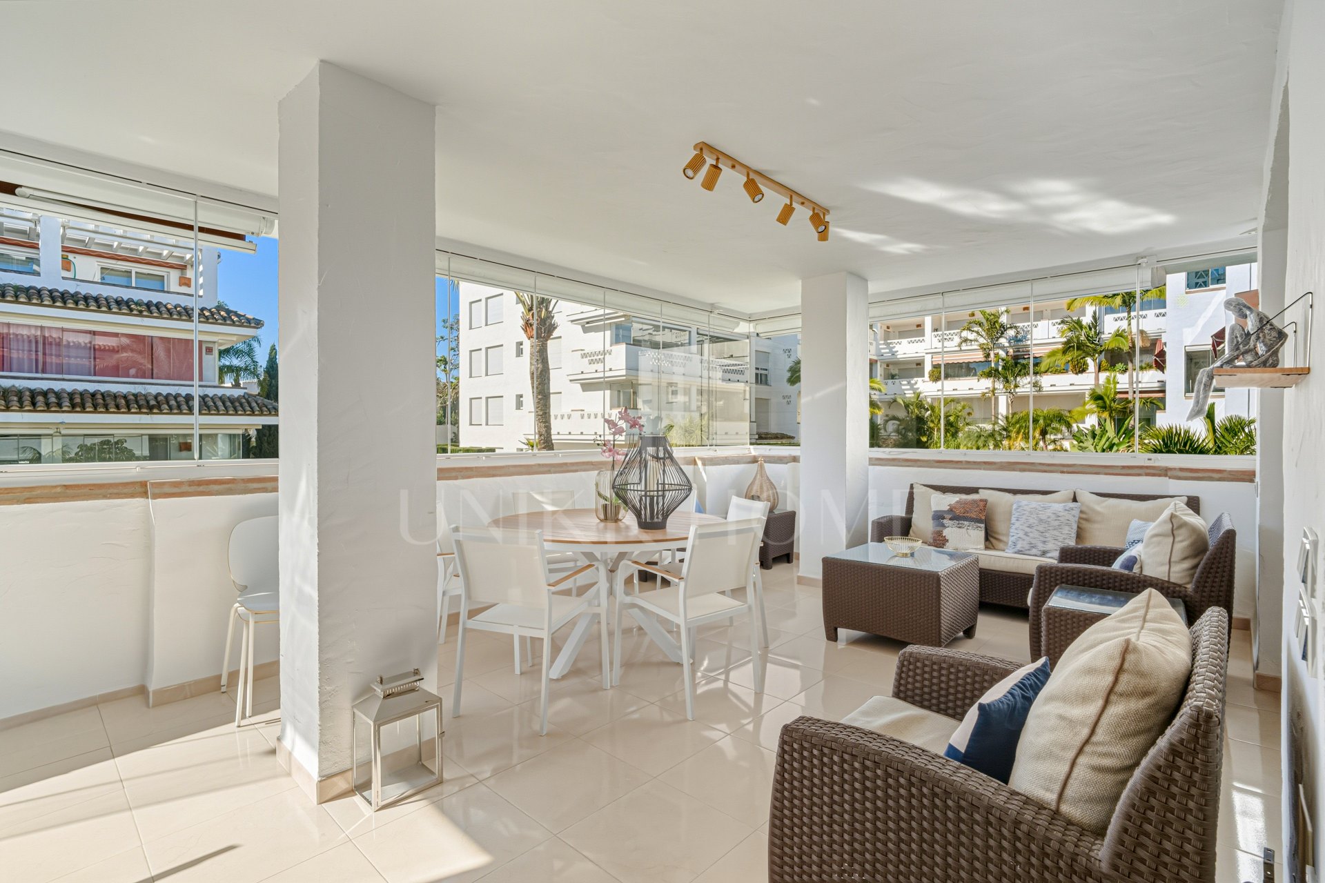 Excellent, fully renovated, three bedroom first floor apartment on Marbella’s Golden Mile