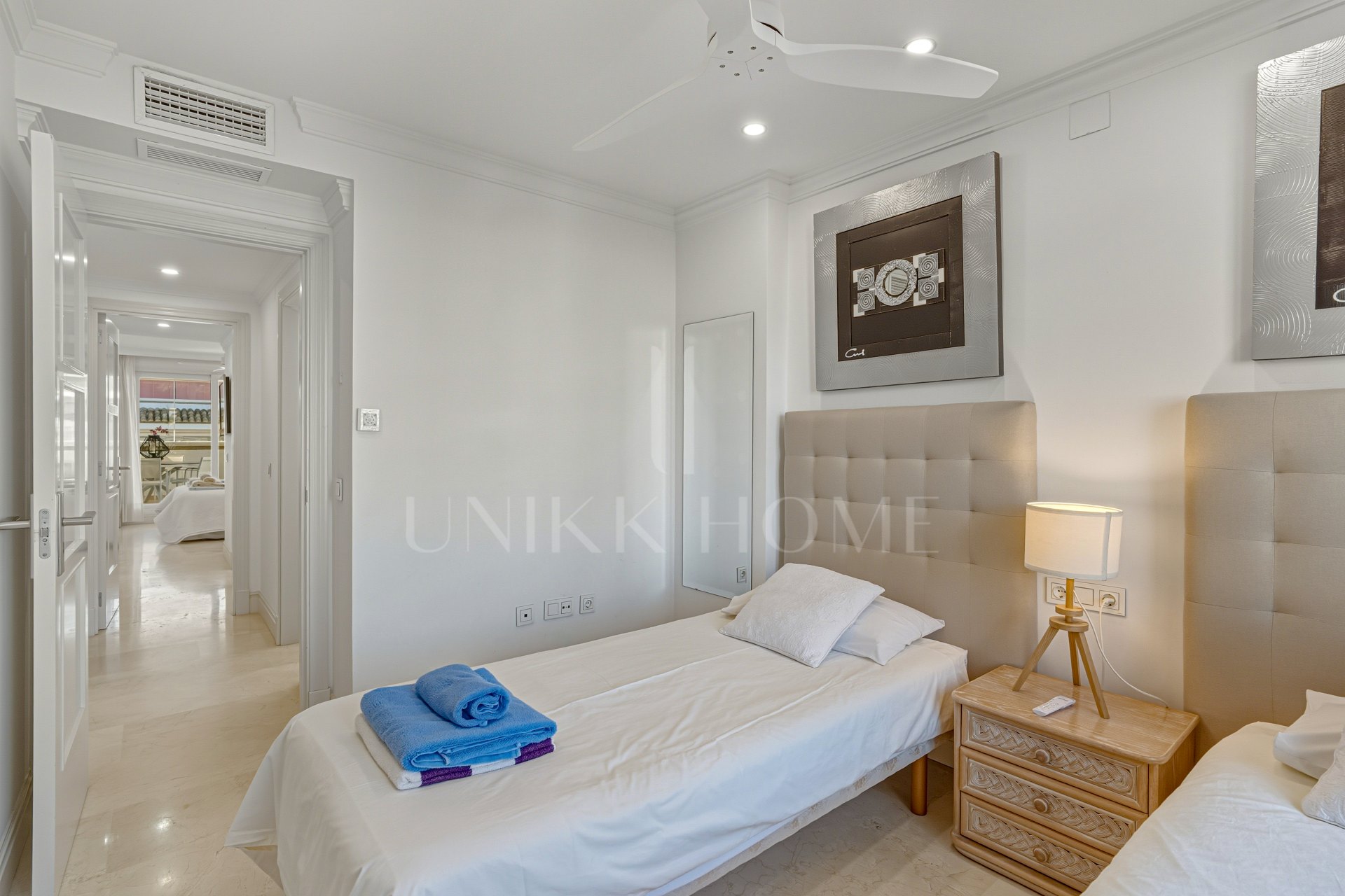 Excellent, fully renovated, three bedroom first floor apartment on Marbella’s Golden Mile