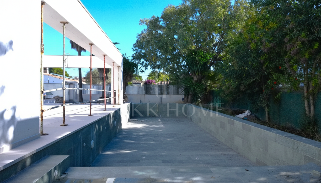 Villa Maya – una magnífica villa moderna de cuatro dormitorios junto a la playa, actualmente en construcción en el custodio de Guadalmina Baja