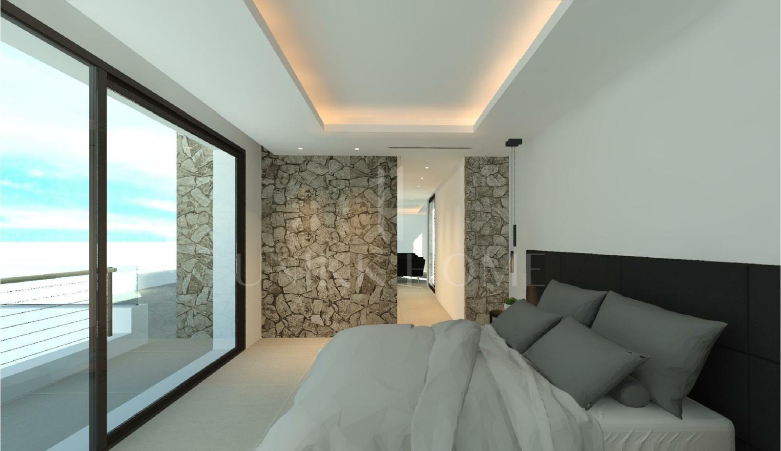 Villa nueva, 4 dormitorios, orientada al sur en Guadalmina Baja