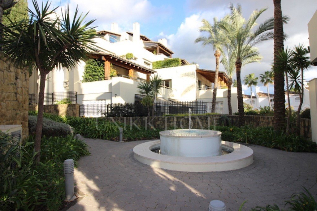 Apartment for sale in Imara, Marbella Golden Mile