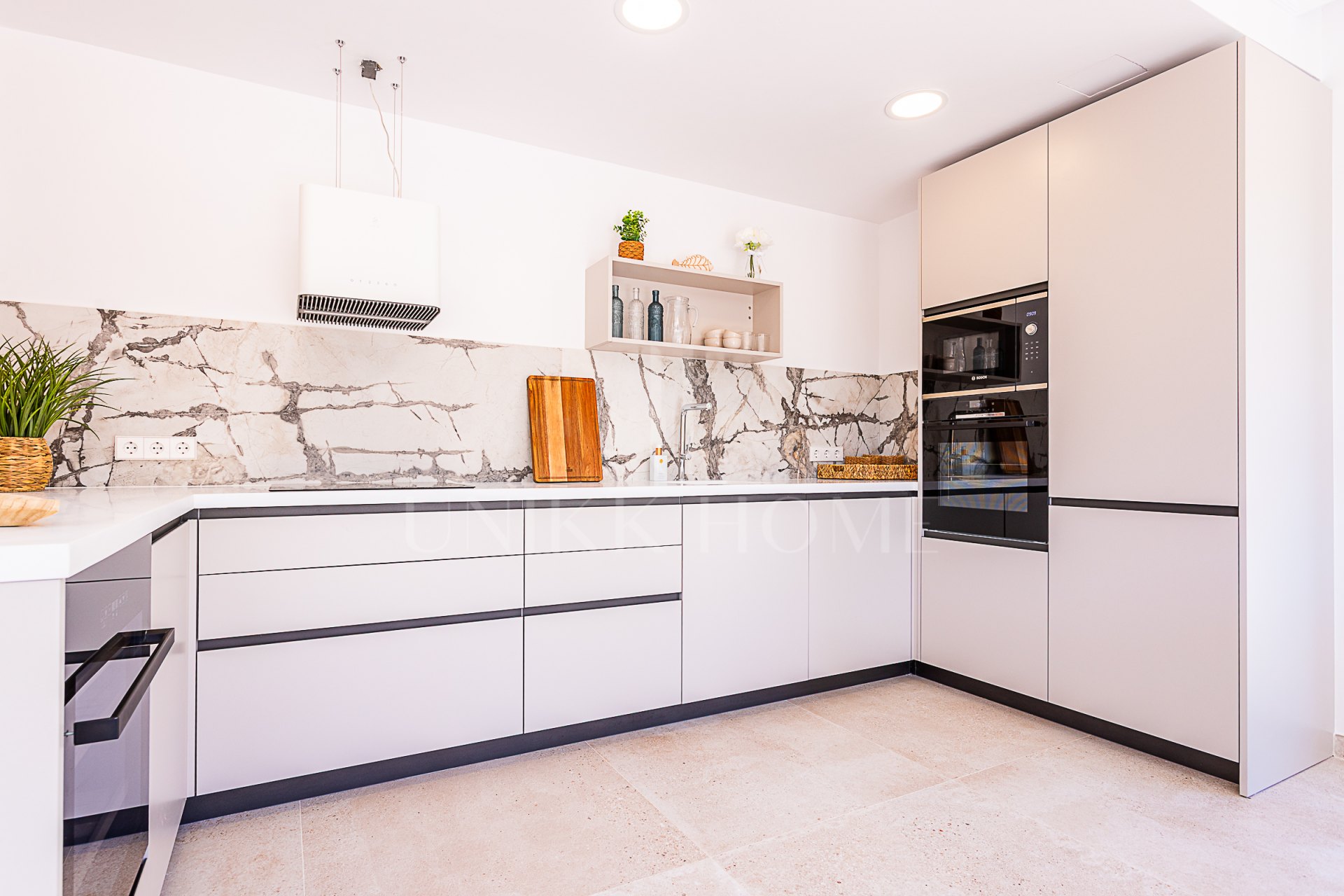 Luxurious, Fully Refurbished Penthouse in Santa María Village, Elviria Exceptional Value: Recently reduced from €745,000!
