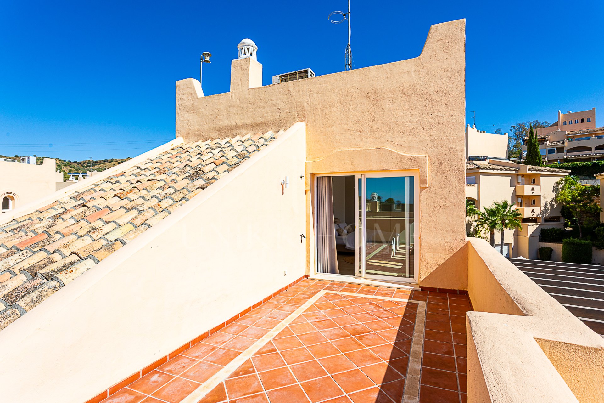 Luxurious, Fully Refurbished Penthouse in Santa María Village, Elviria Exceptional Value: Recently reduced from €745,000!