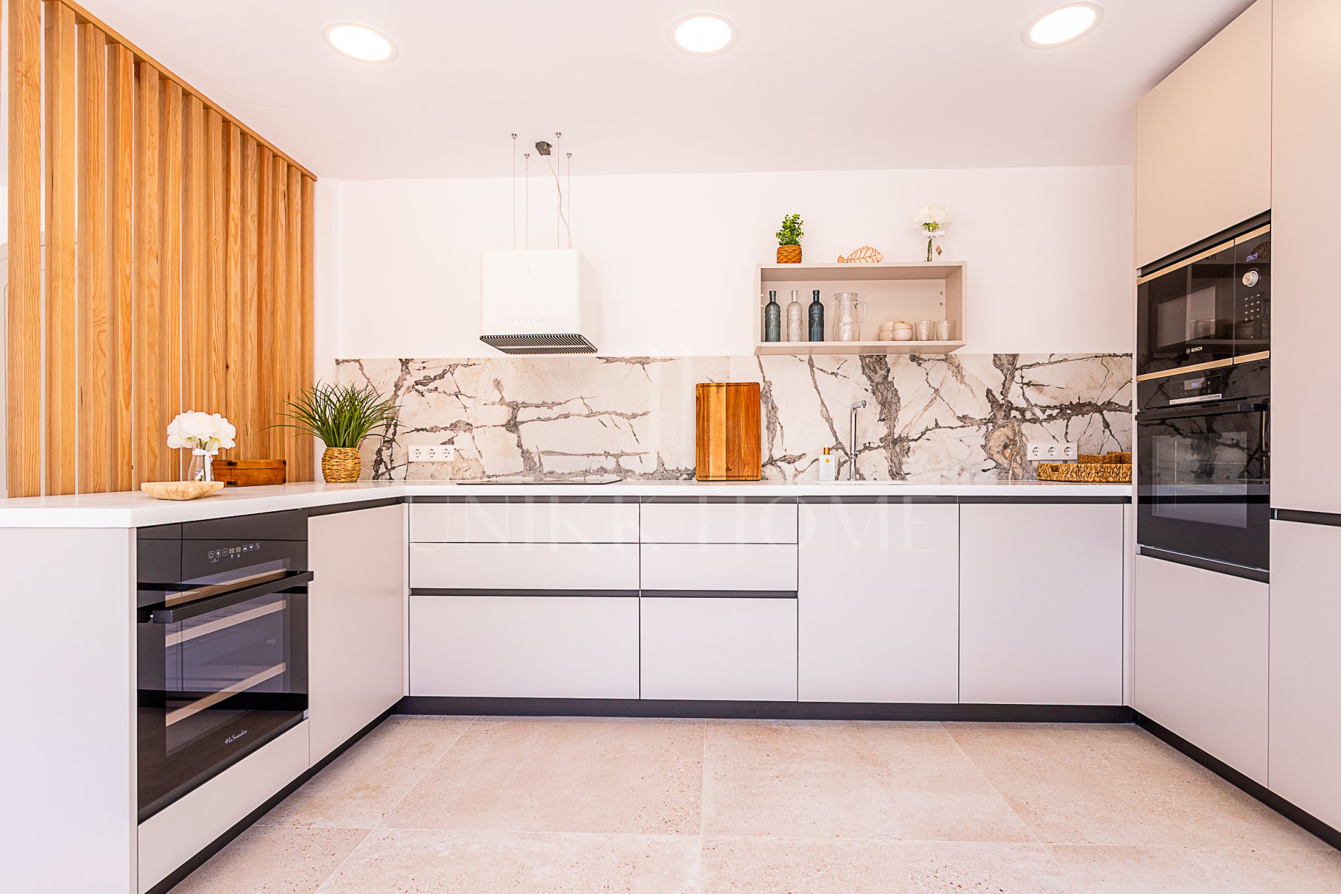 Luxurious, Fully Refurbished Penthouse in Santa María Village, Elviria Exceptional Value: Recently reduced from €745,000!