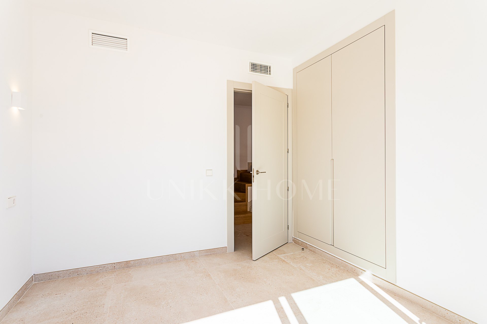 Luxurious, Fully Refurbished Penthouse in Santa María Village, Elviria Exceptional Value: Recently reduced from €745,000!