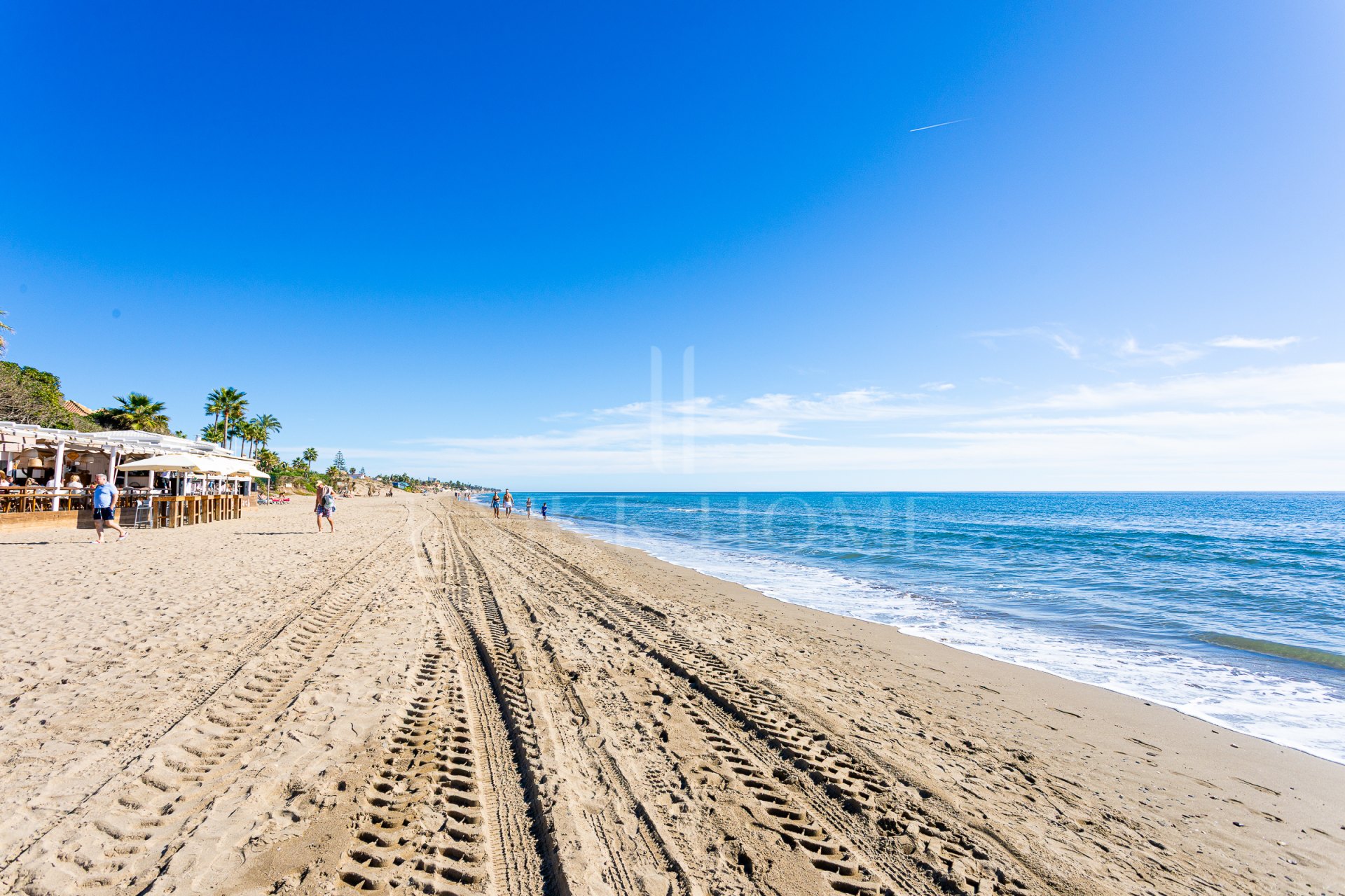 Fantástico Apartamento Esquinero Reformado con Vistas al Mar en Alicate Playa