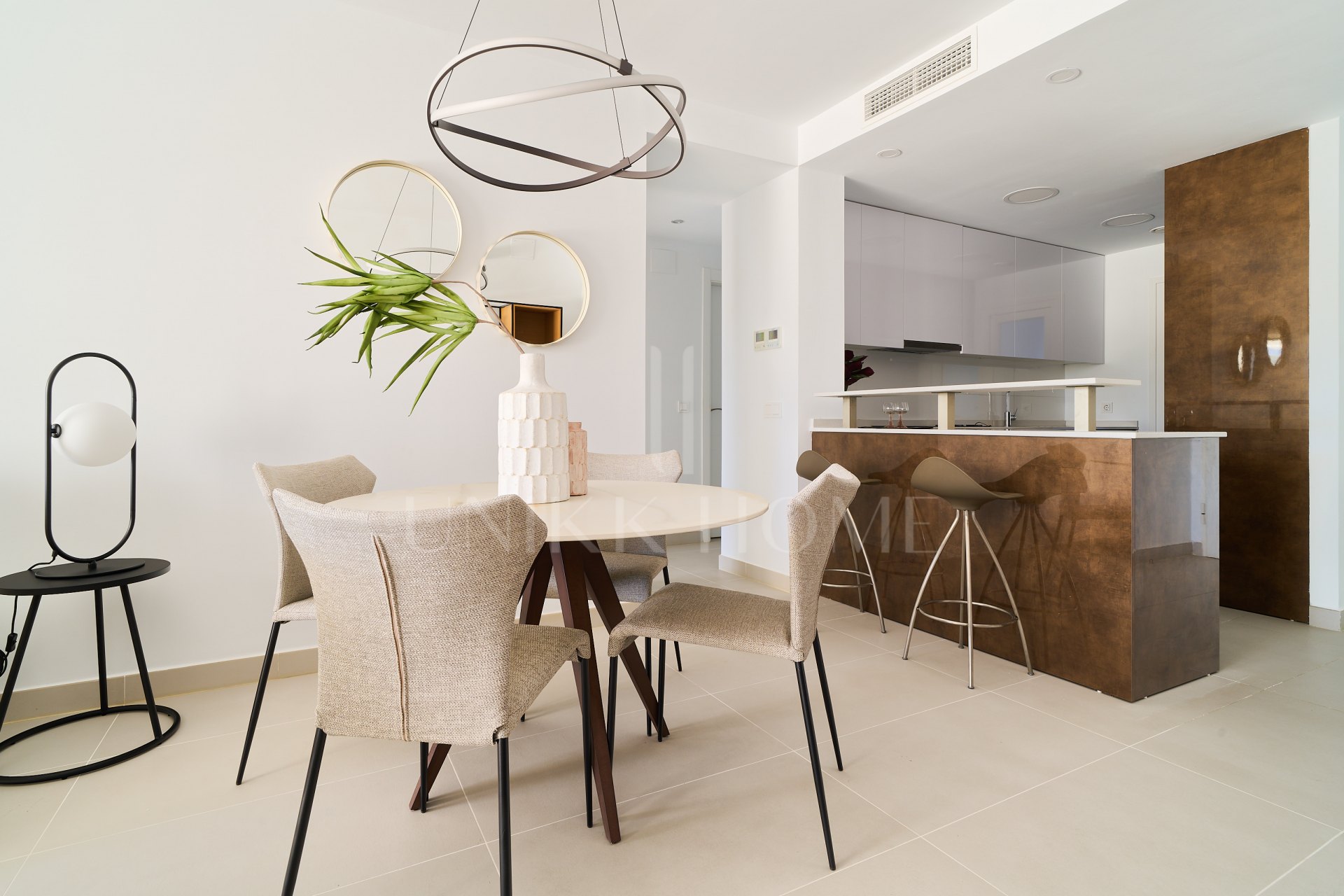 Llave en Mano - Última Unidad - Planta baja en la Nueva Milla de Oro - Suelo radiante + Orientación Sur