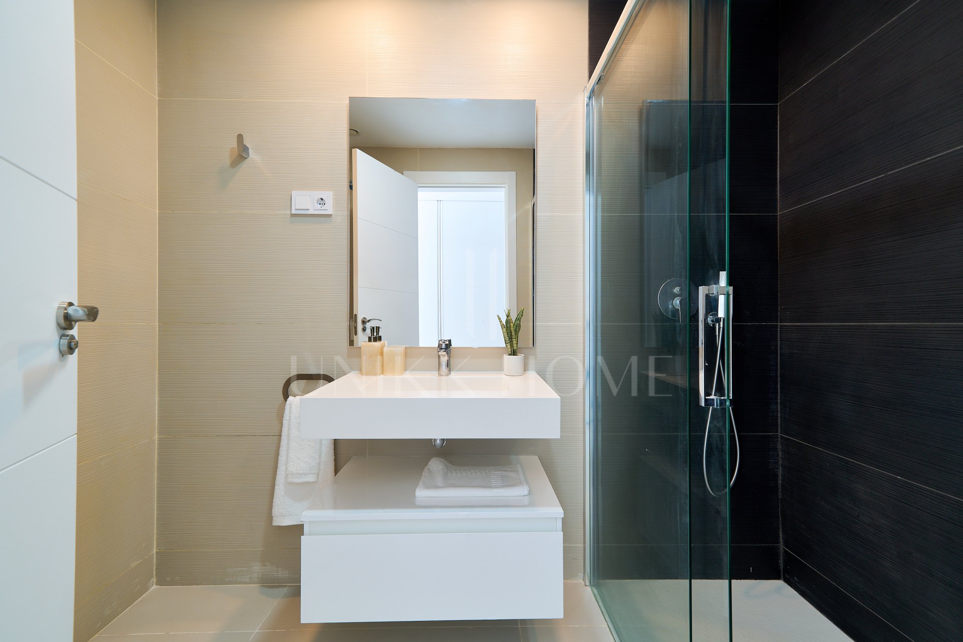 Llave en Mano - Última Unidad - Planta baja en la Nueva Milla de Oro - Suelo radiante + Orientación Sur