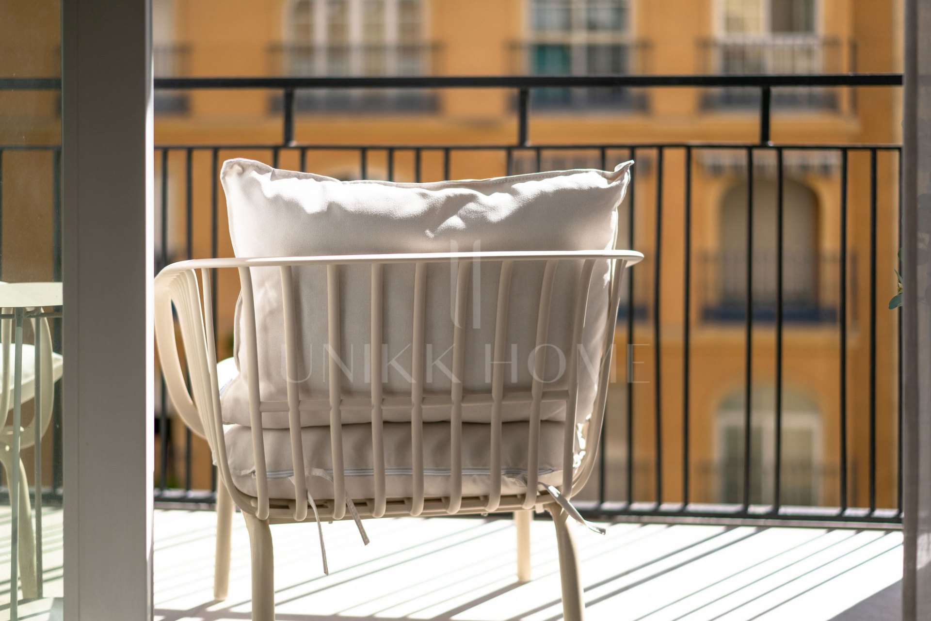 Welcome to this totally renovated 2 bedroom apartment in Málaga Centre!