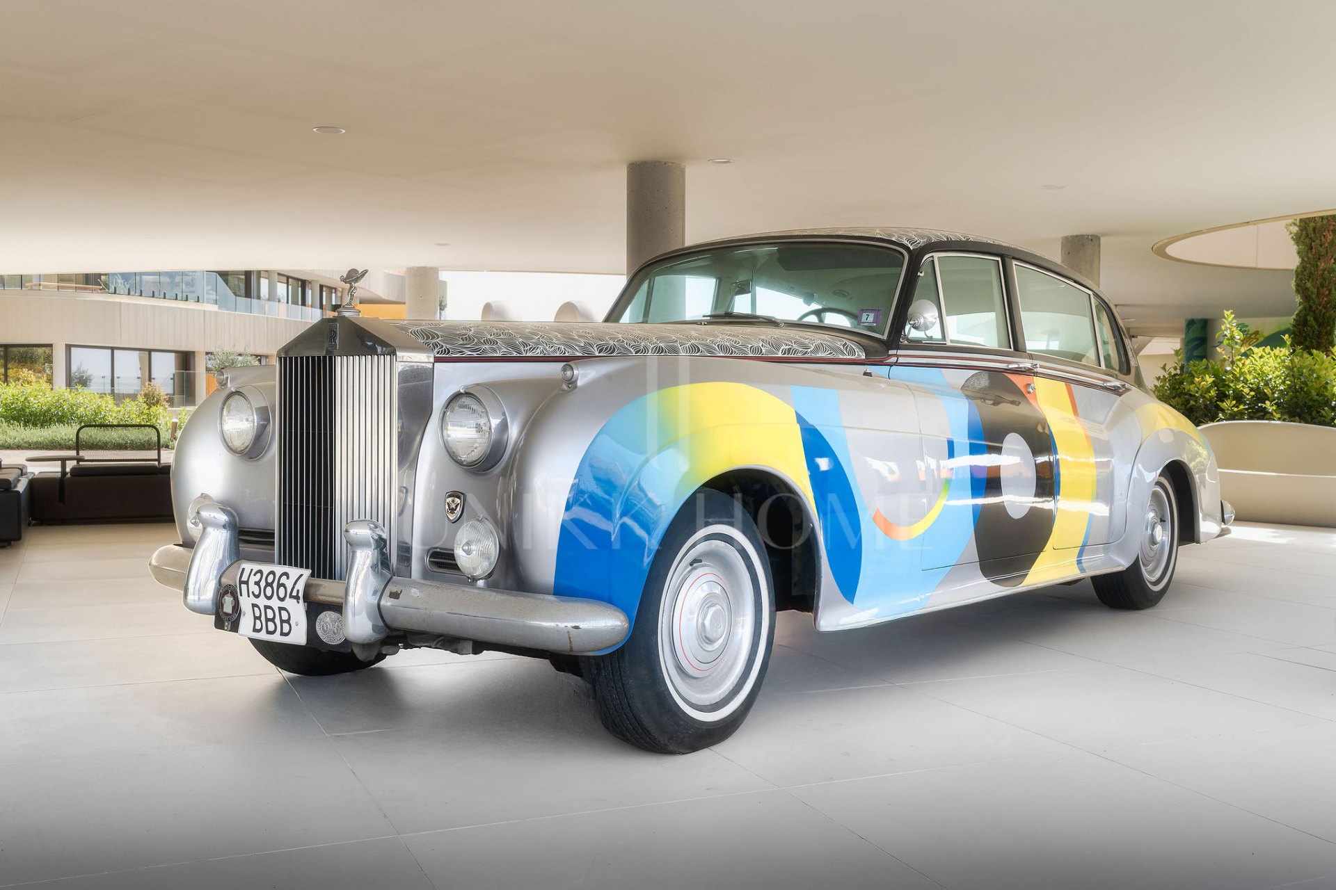 Experiencia refinada vida costera en este nuevo apartamento de lujo ubicado dentro del prestigioso Higuerón Resort.