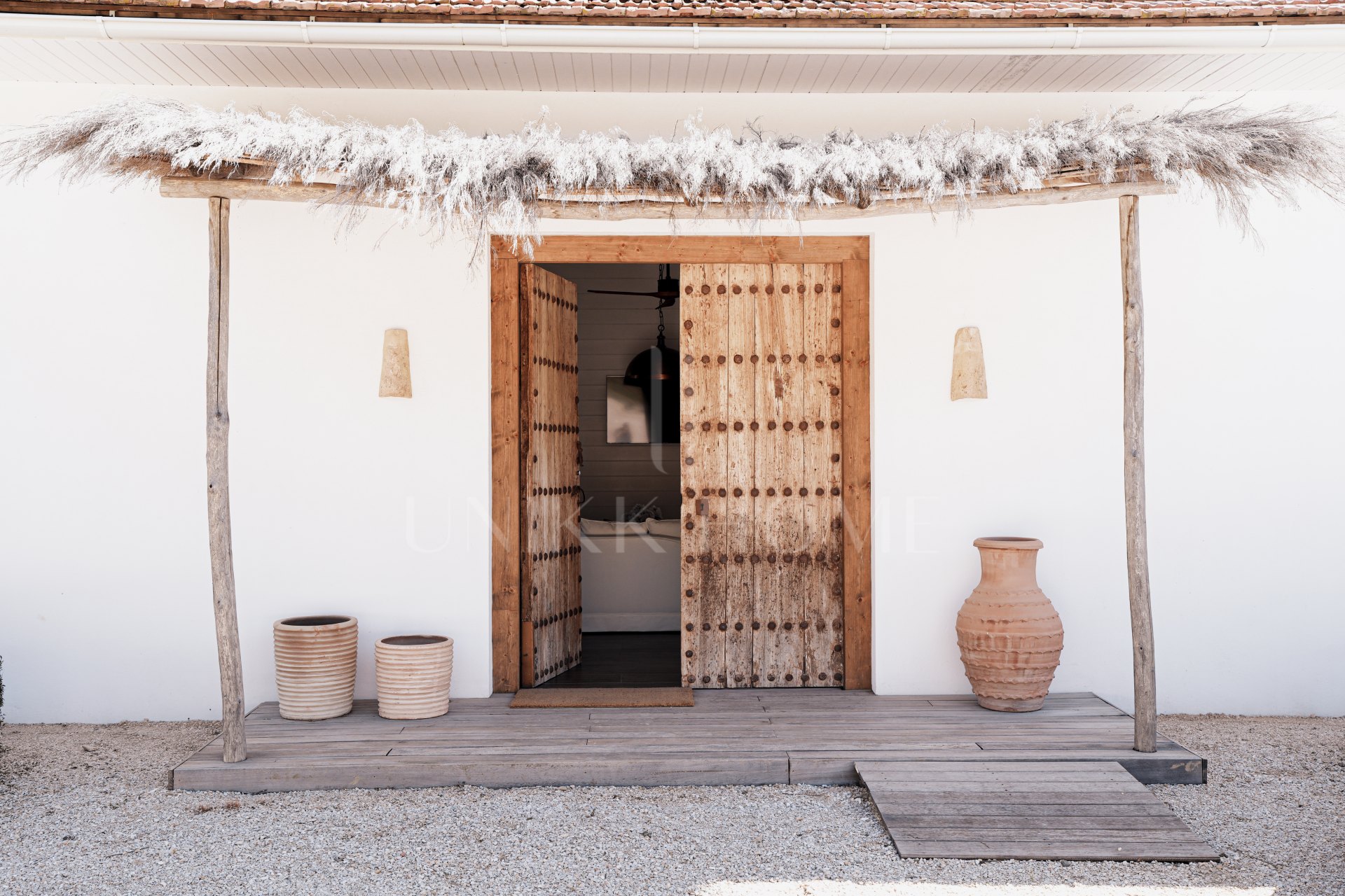 Stunning Contemporary Country Retreat with Tourist Licence and Panoramic Views Near Gaucín