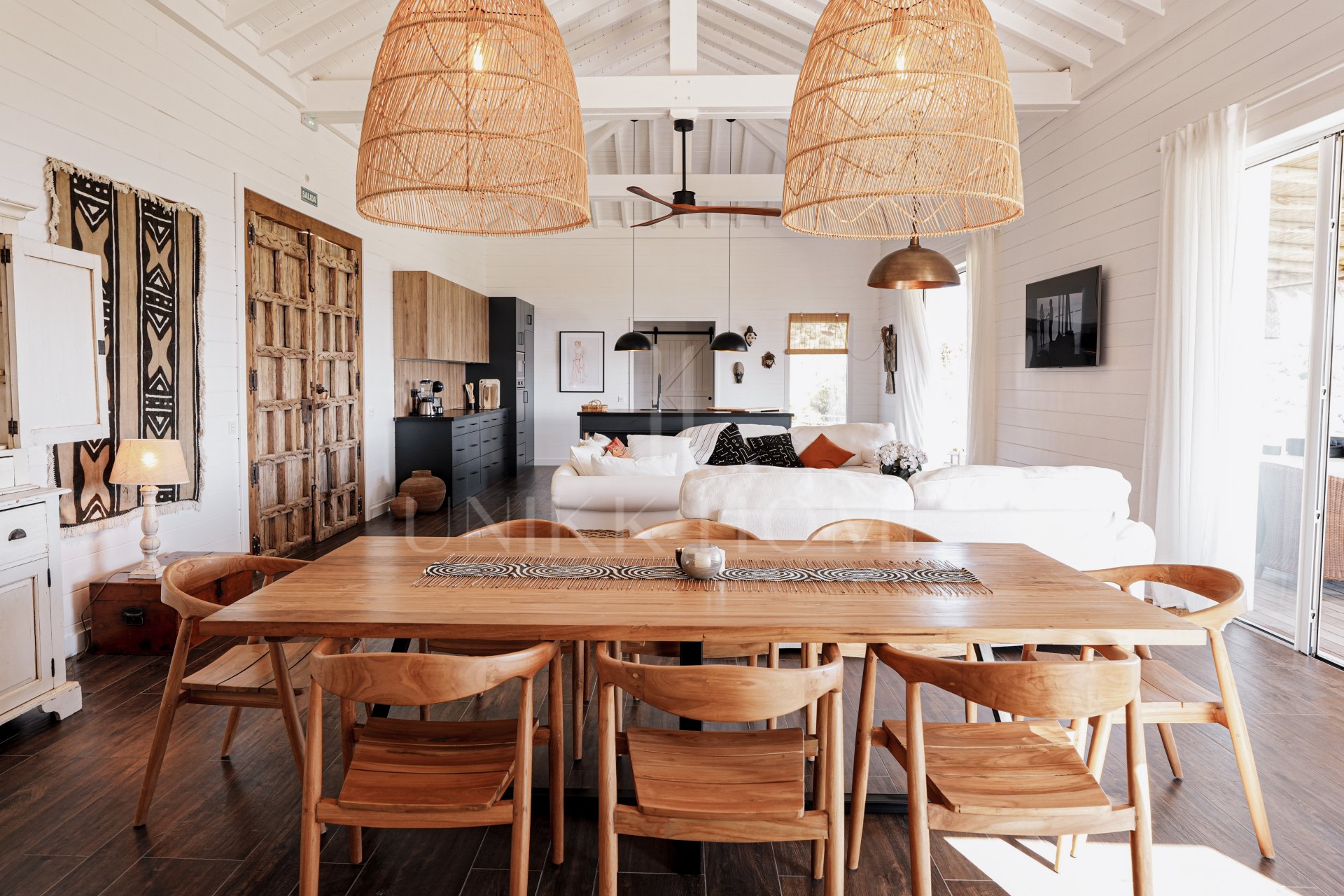 Stunning Contemporary Country Retreat with Tourist Licence and Panoramic Views Near Gaucín