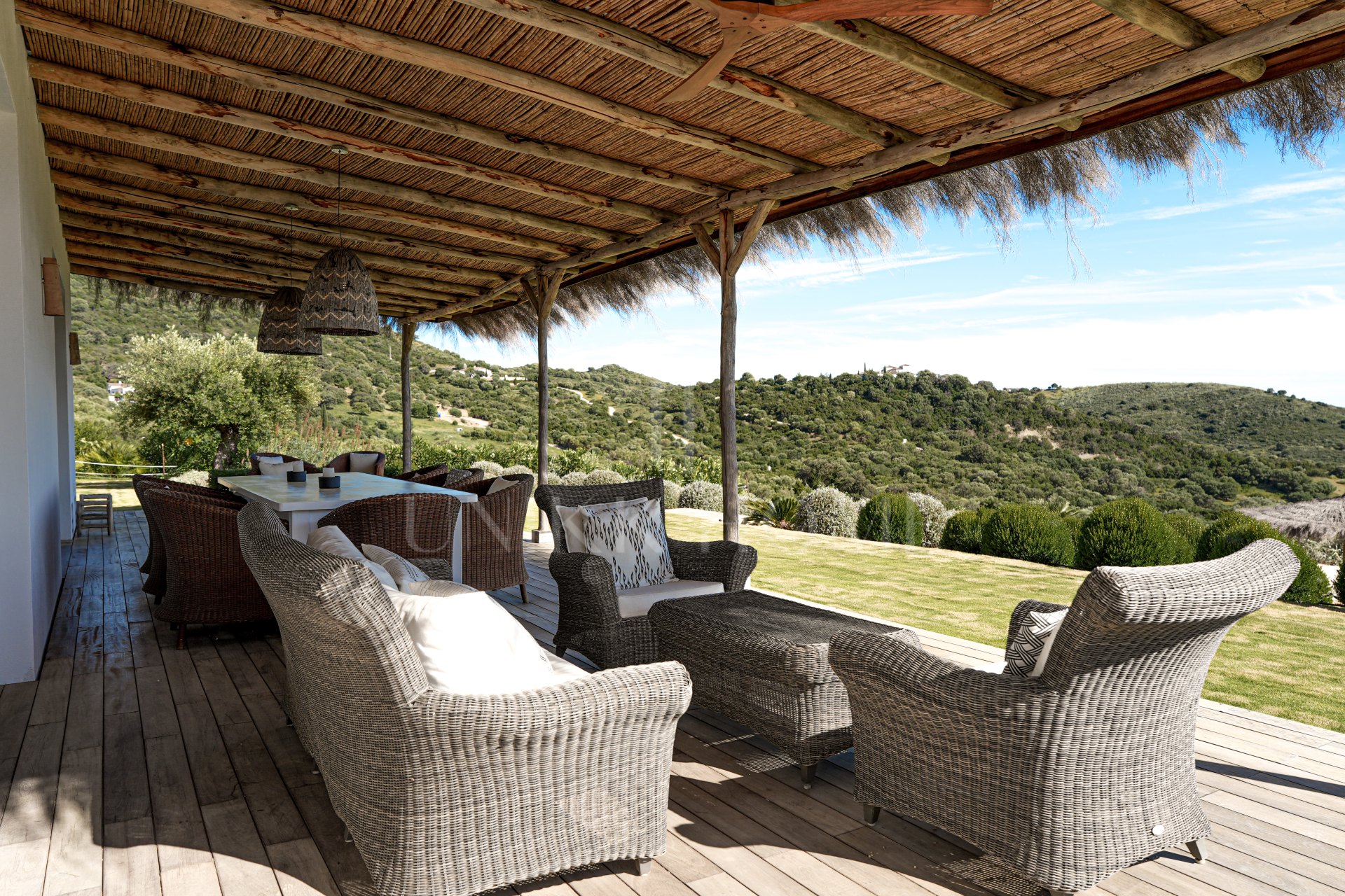 Stunning Contemporary Country Retreat with Tourist Licence and Panoramic Views Near Gaucín