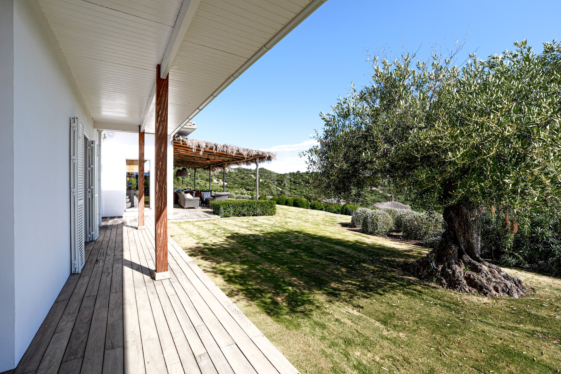 Stunning Contemporary Country Retreat with Tourist Licence and Panoramic Views Near Gaucín