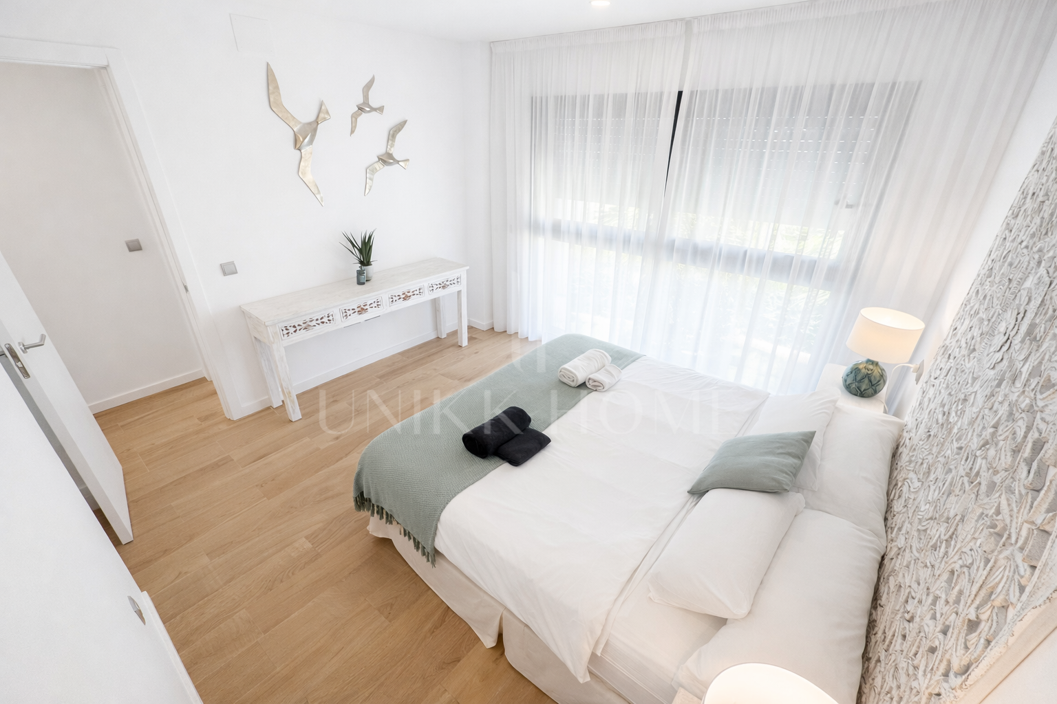 Impresionante apartamento con vistas al mar en The Links II, Alcaidesa - Se vende completamente amueblado