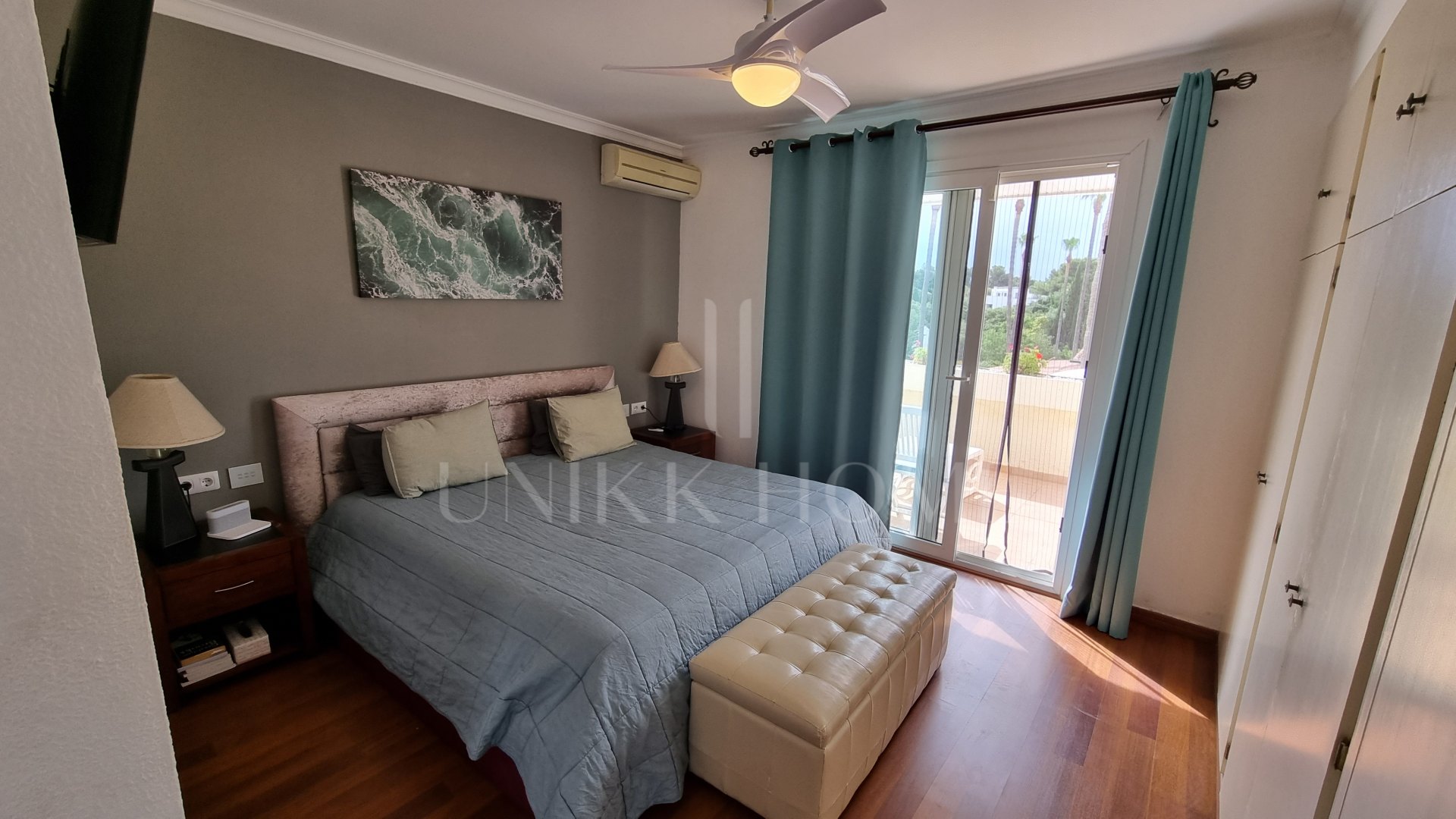 Espaciosa villa de 7 dormitorios con piscina en Sotogrande Costa (Zona B)