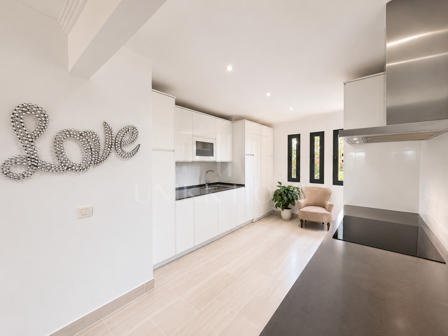 Charming front-line golf apartment located in the gated community of Los Gazules, Sotogrande Alto