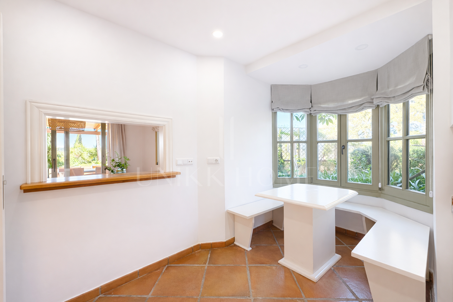 Casa adosada en esquina en primera línea de golf en Los Carmenes, Sotogrande Alto