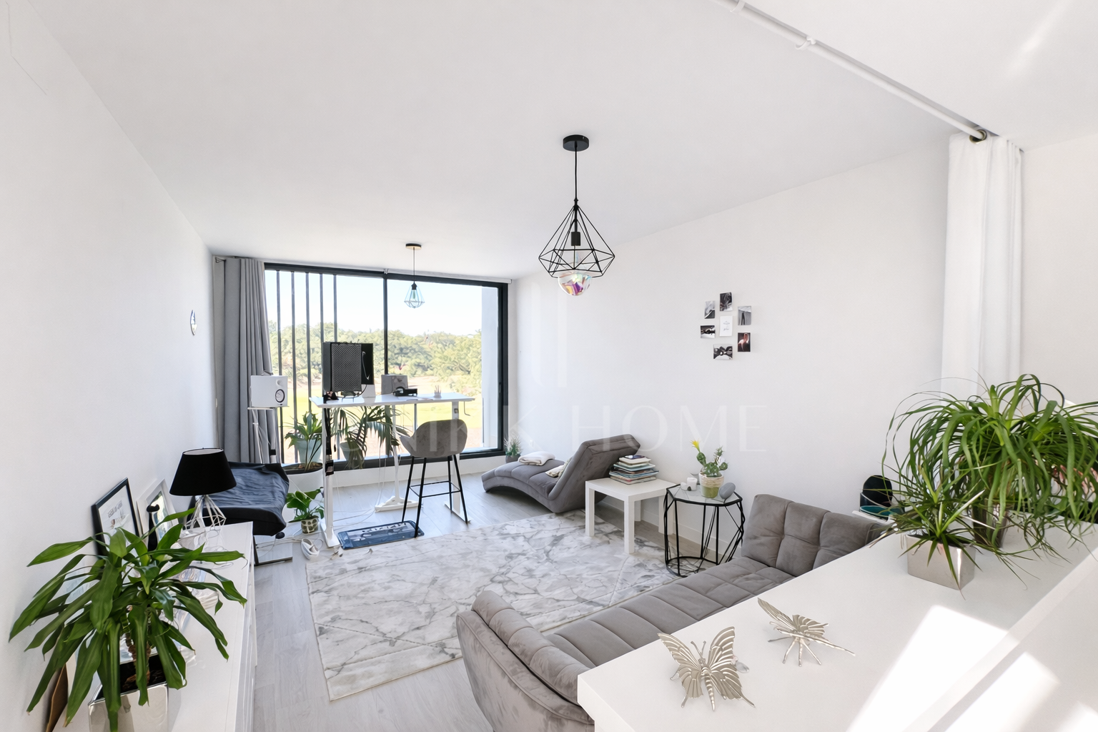 Stunning 4-Bedroom Golf Townhouse with Panoramic Views in San Roque Club