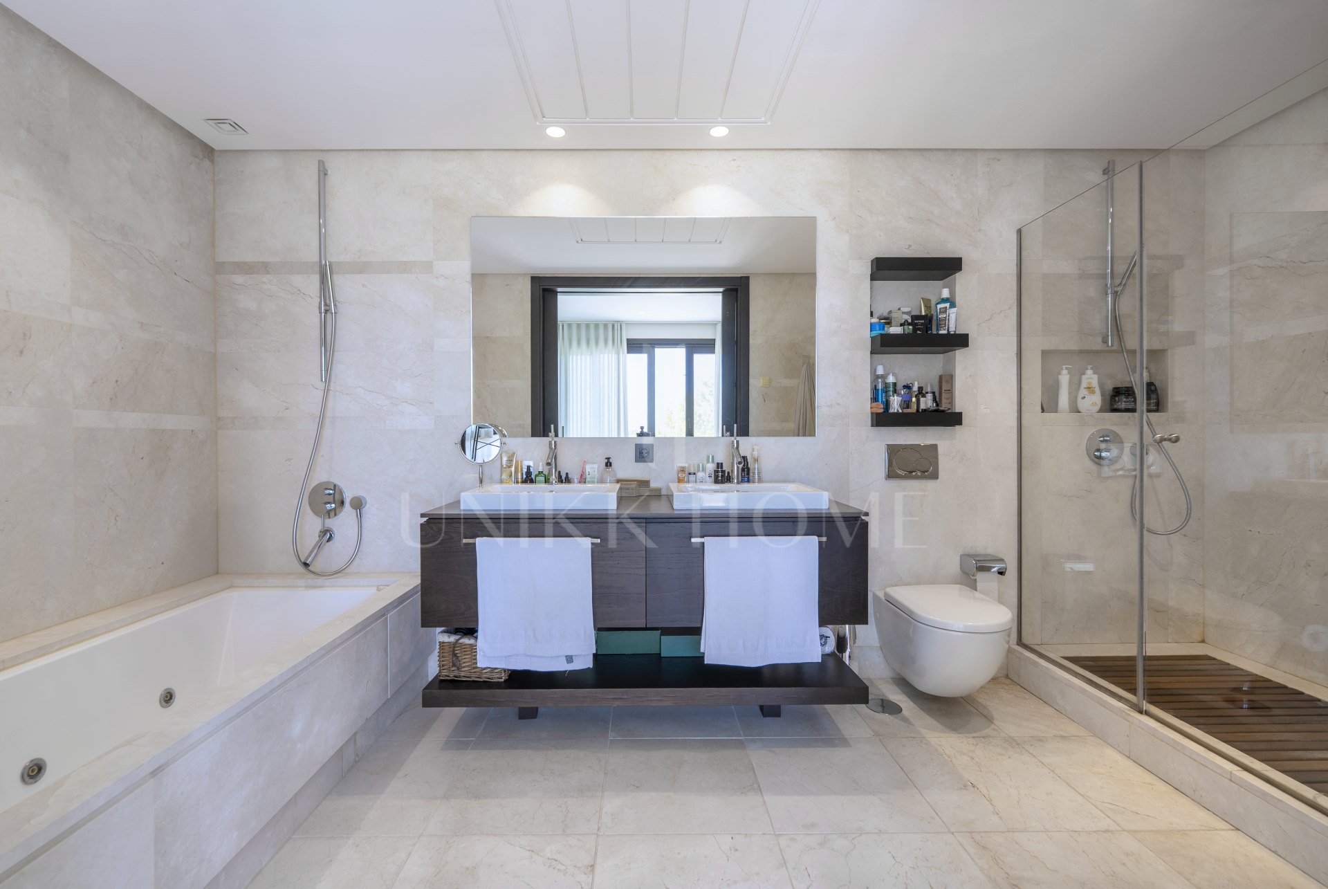 Luxury Villa Apartment for Sale in Hacienda de Valderrama