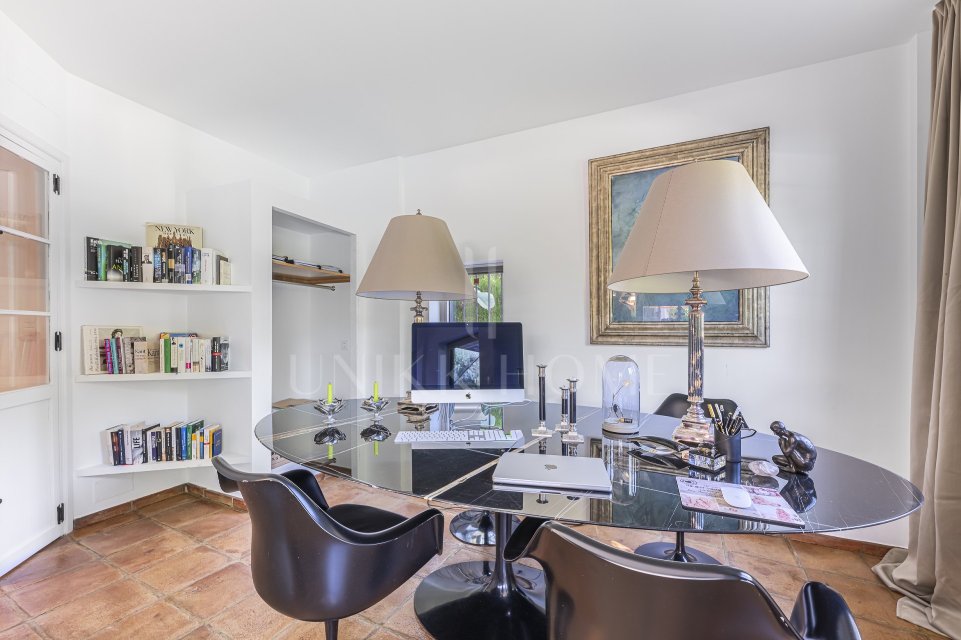 Moderna villa completamente renovada con 6,5 dormitorios en la Zona D de Sotogrande