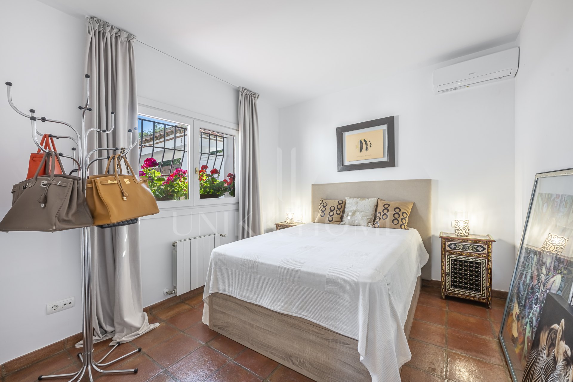 Moderna villa completamente renovada con 6,5 dormitorios en la Zona D de Sotogrande