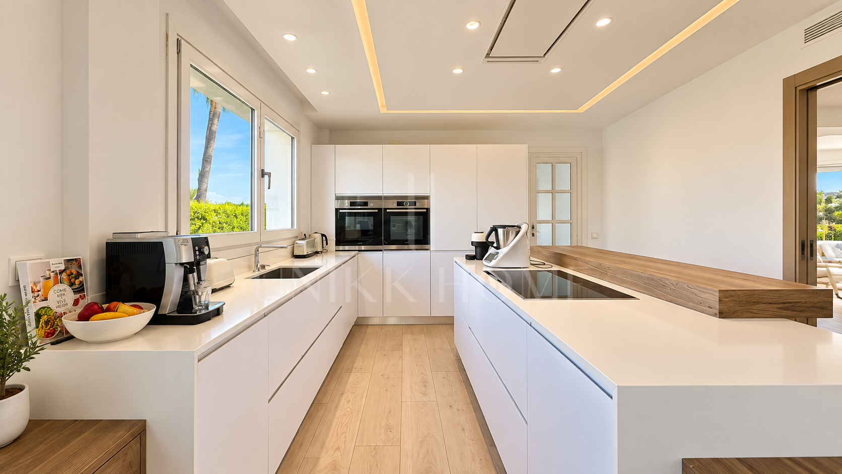 Modern Villa with Saltwater Pool and Golf & Mountain Views in Los Cortijos de La Reserva