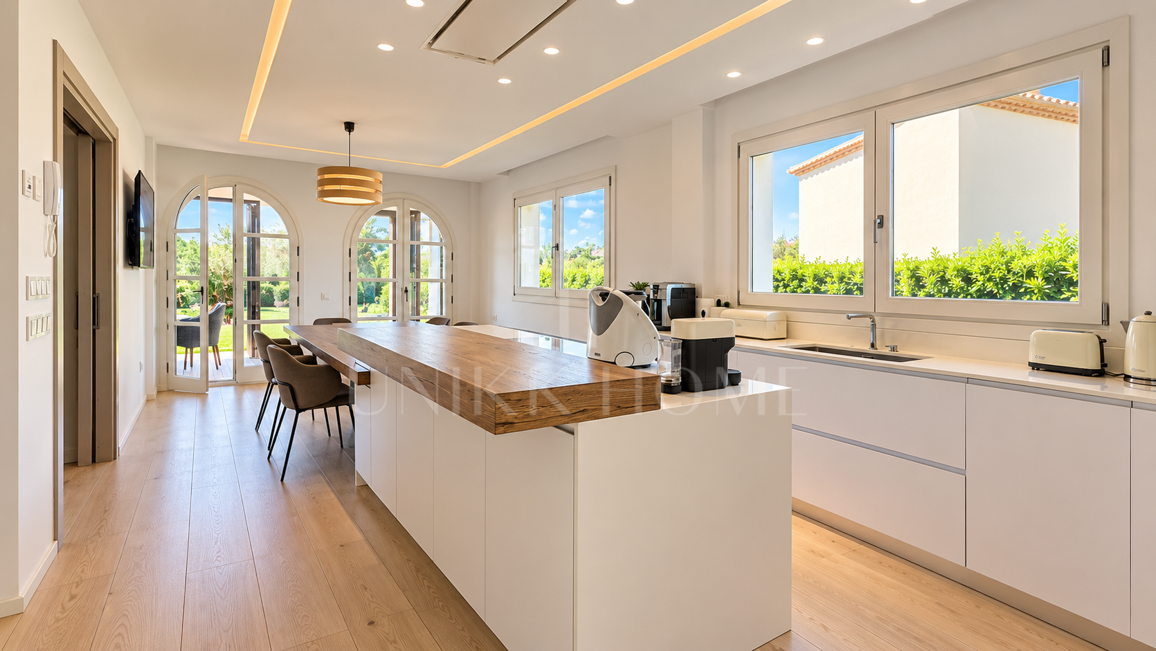 Modern Villa with Saltwater Pool and Golf & Mountain Views in Los Cortijos de La Reserva