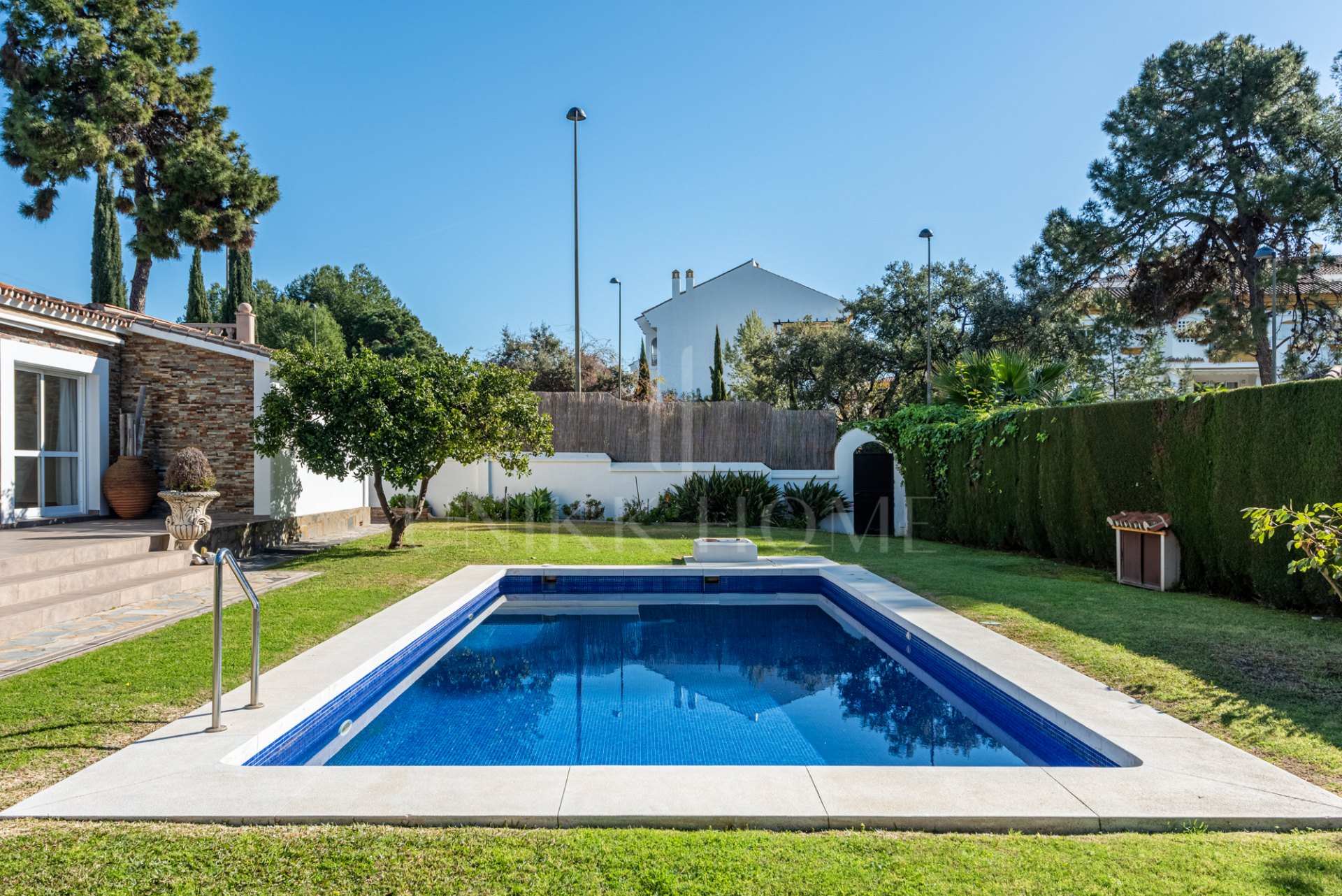 One-level villa on the Golden Mile of Marbella!