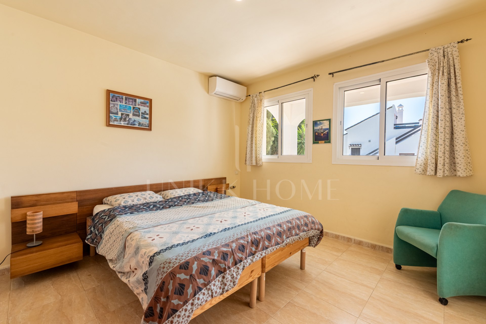 Encantadora villa española con vistas al mar a solo 100 metros de la playa – Ubicación privilegiada en Linda Vista Baja, cerca de San Pedro