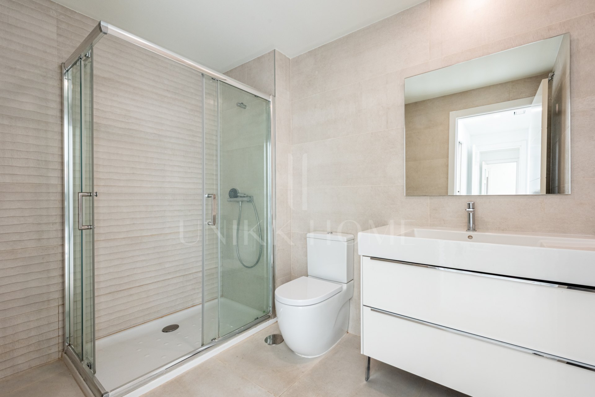 Contemporary Apartment with 43m² Terrace near La Cañada shopping center and Marbella Town Center