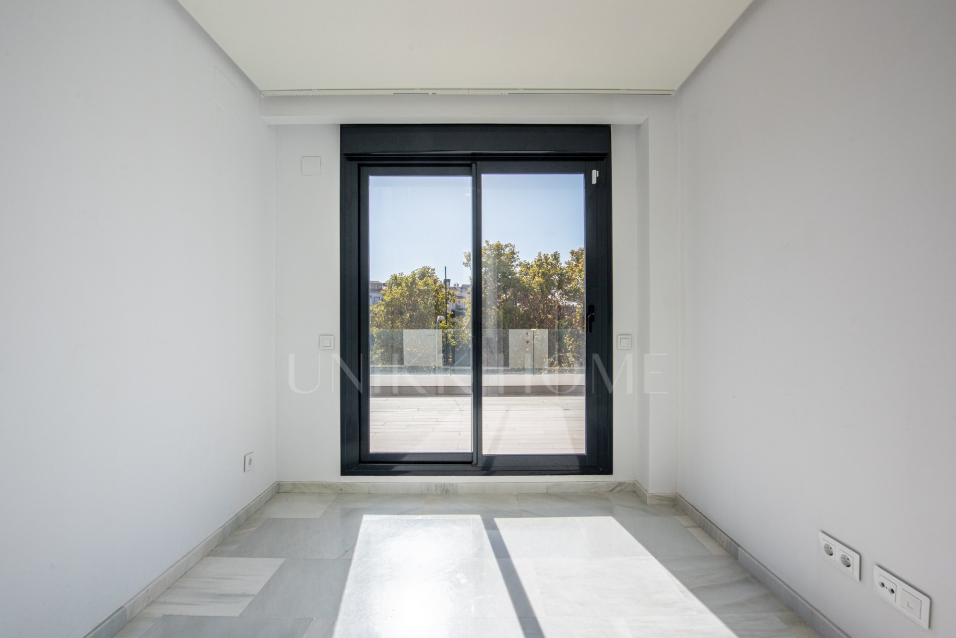 Contemporary Apartment with 43m² Terrace near La Cañada shopping center and Marbella Town Center