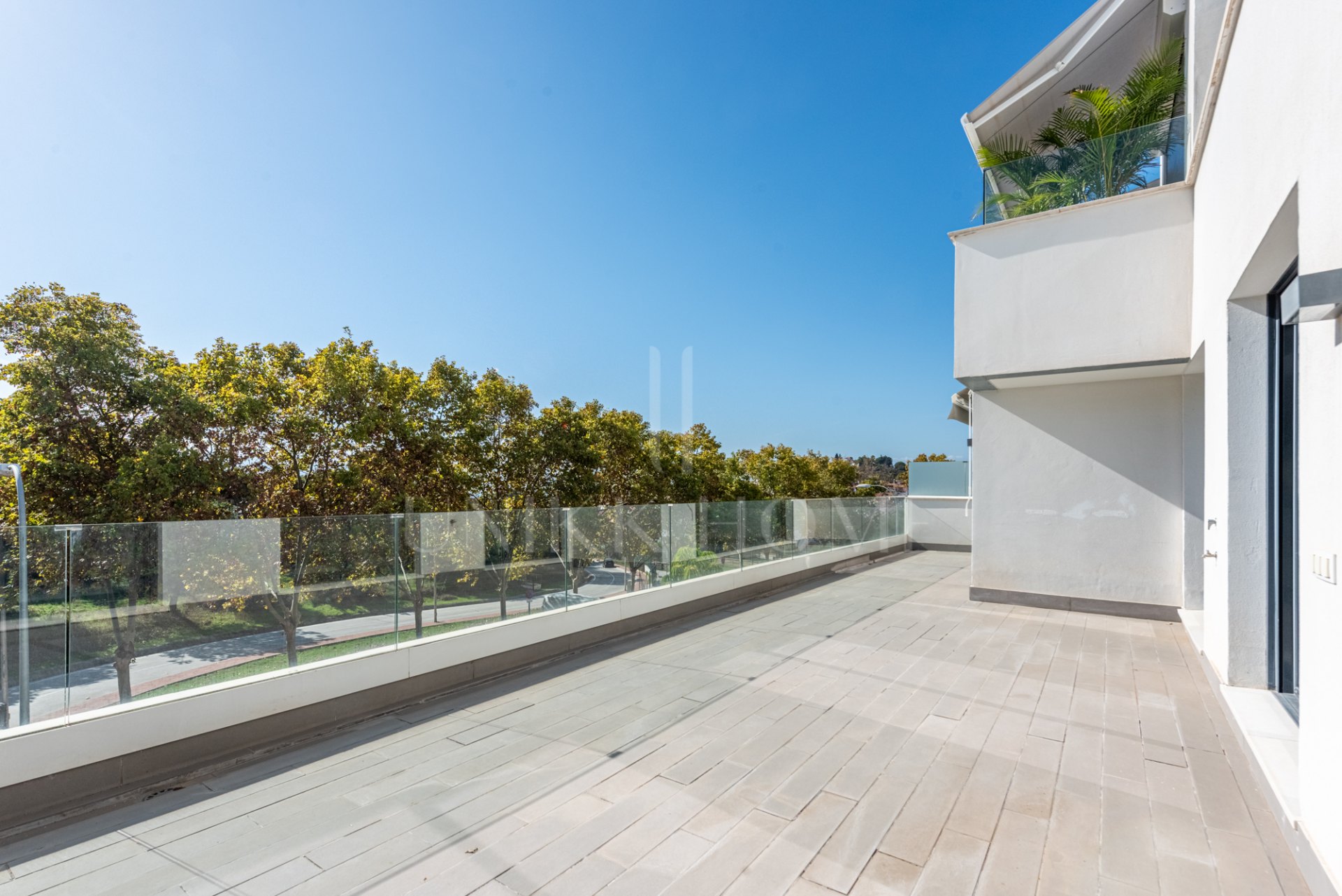 Contemporary Apartment with 43m² Terrace near La Cañada shopping center and Marbella Town Center